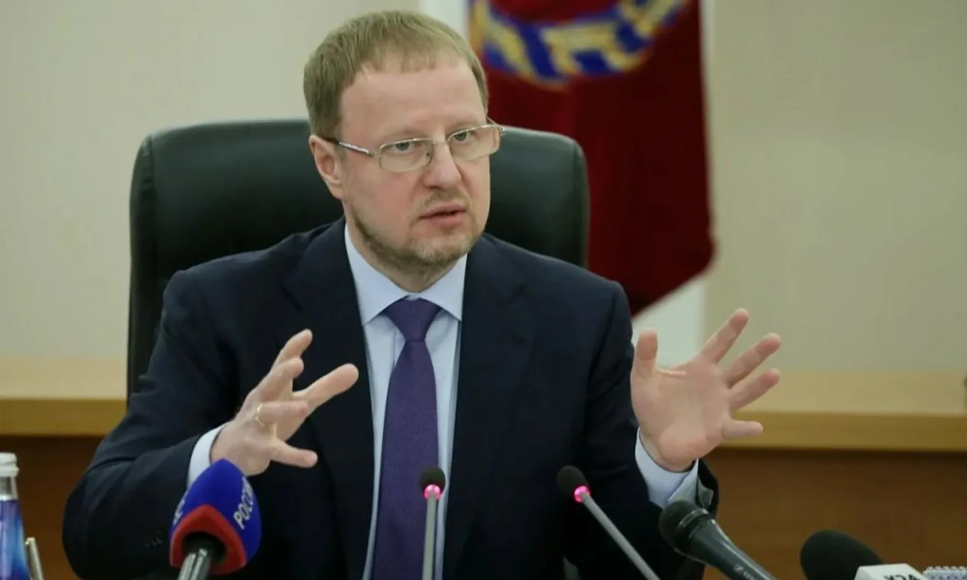 Губернатор Алтайского края Виктор Томенко: Больше половины социально ответственных работодателей получают сертификаты доверия не в первый раз Губернатор Алтайского края Виктор Томенко: Больше половины социально ответственных работодателей получают сертификаты доверия не в первый раз