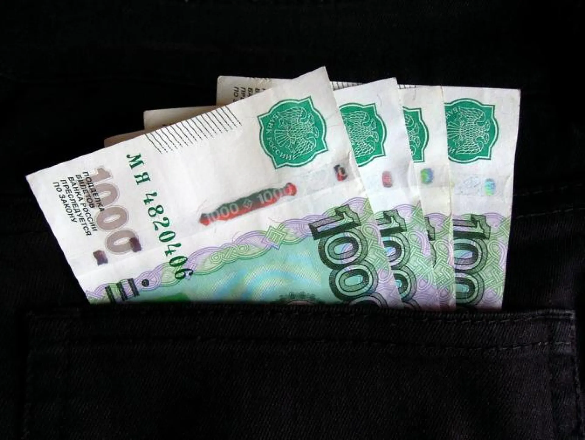 Сотрудники полиции задержали барнаульца, подозреваемого в карманной краже