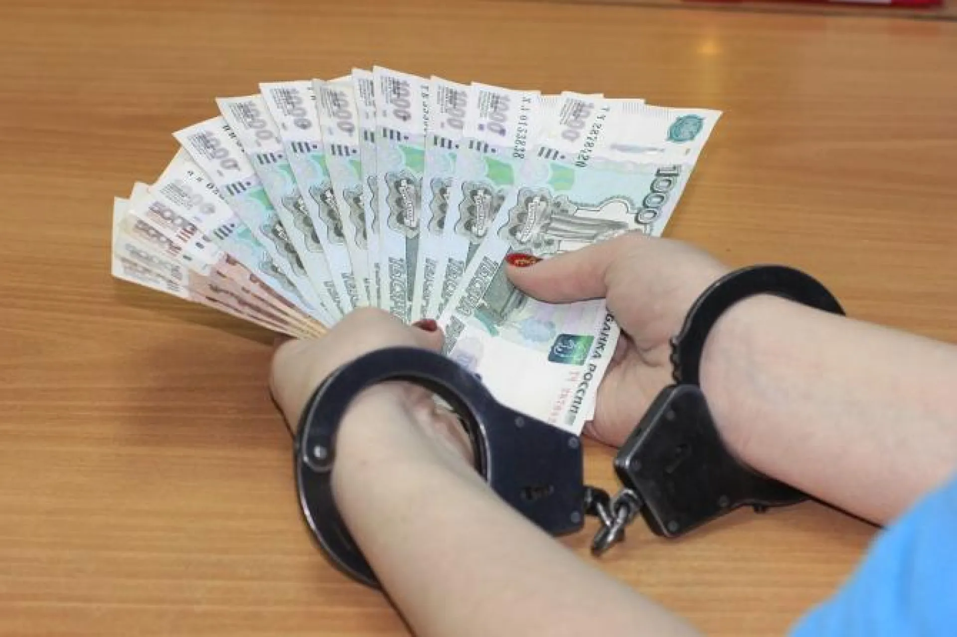 Парень уговорил девушку ограбить мать в Барнауле