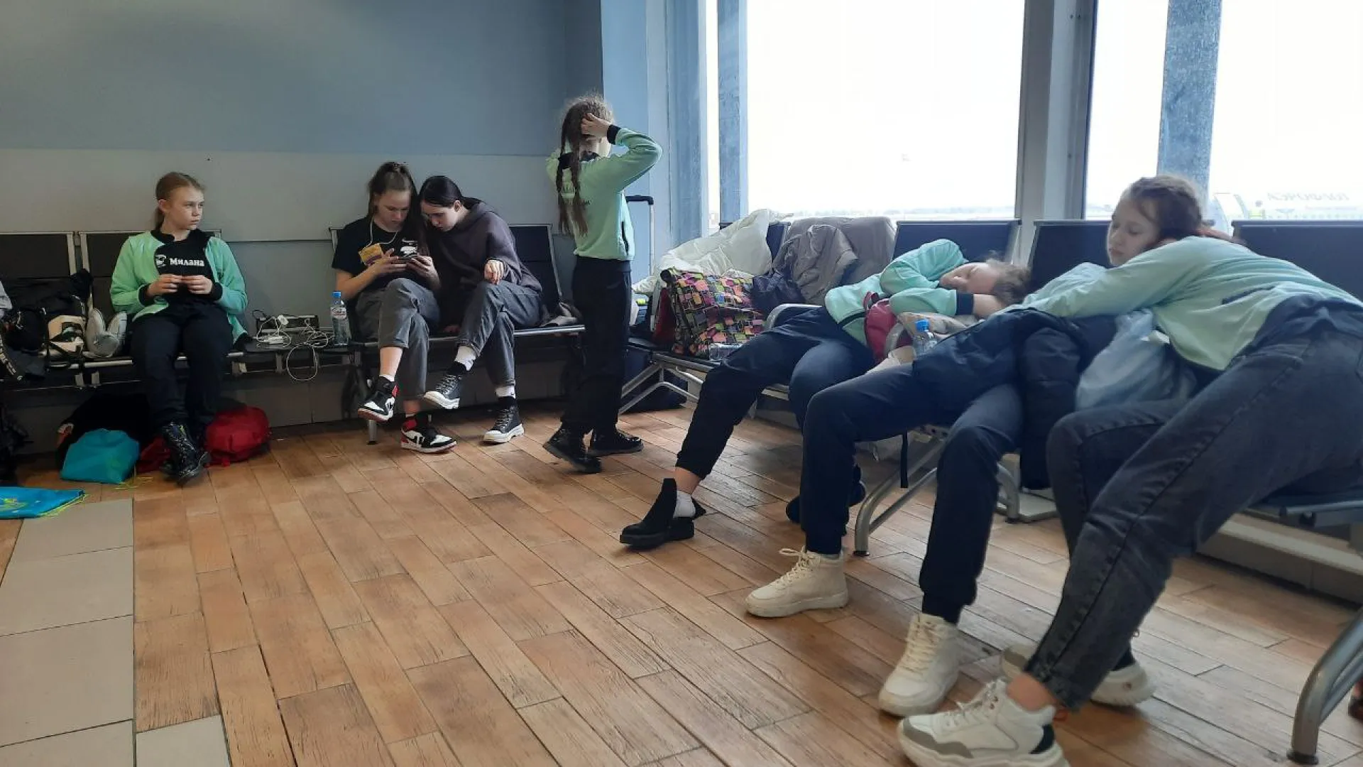 Самолёт, летящий в Барнаул из московского аэропорта Домодедово, задерживается Самолёт, летящий в Барнаул из московского аэропорта Домодедово, задерживается