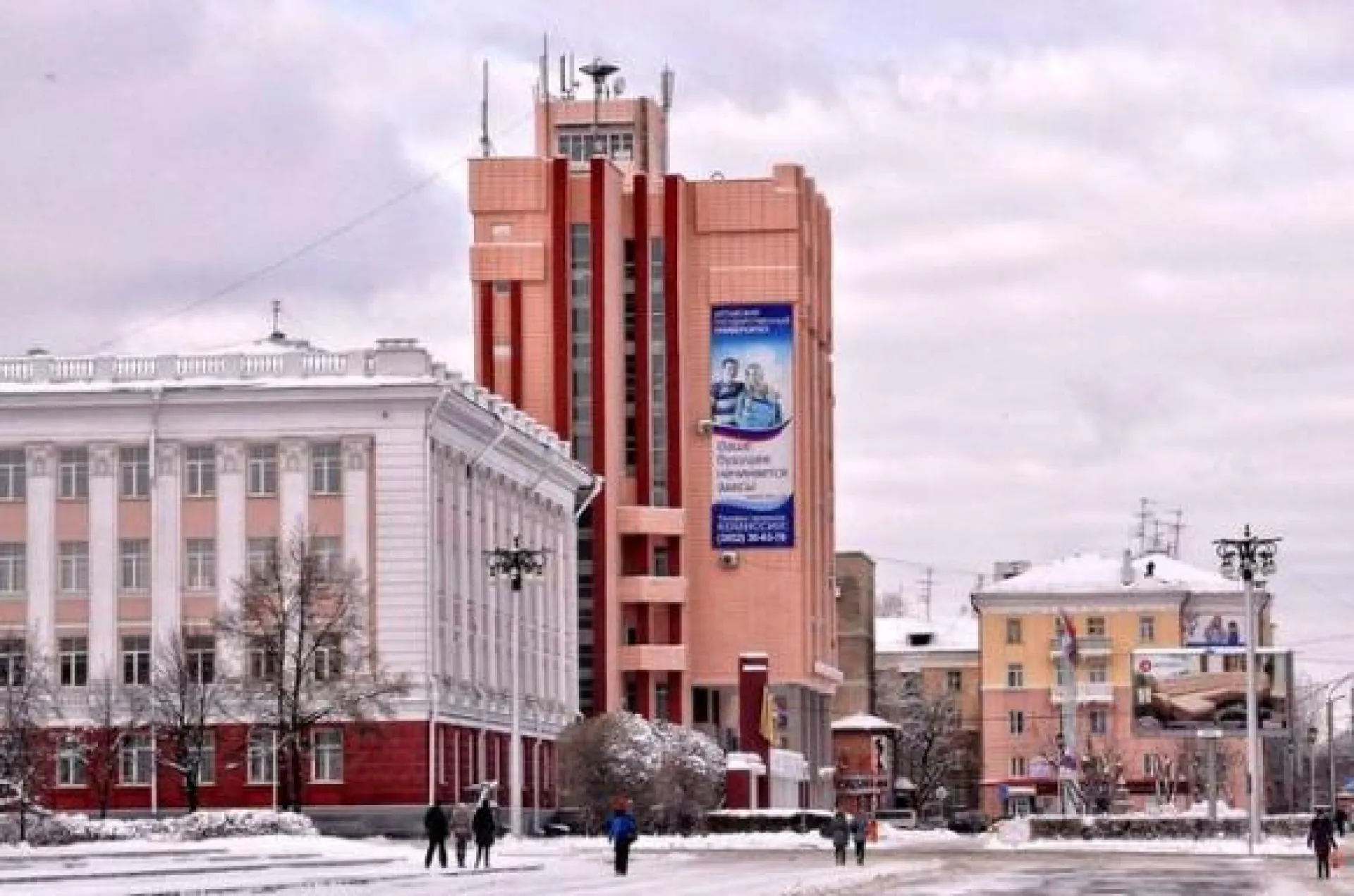 Полицейские проверили здания, в которые поступили сообщения о минировании в Барнауле
