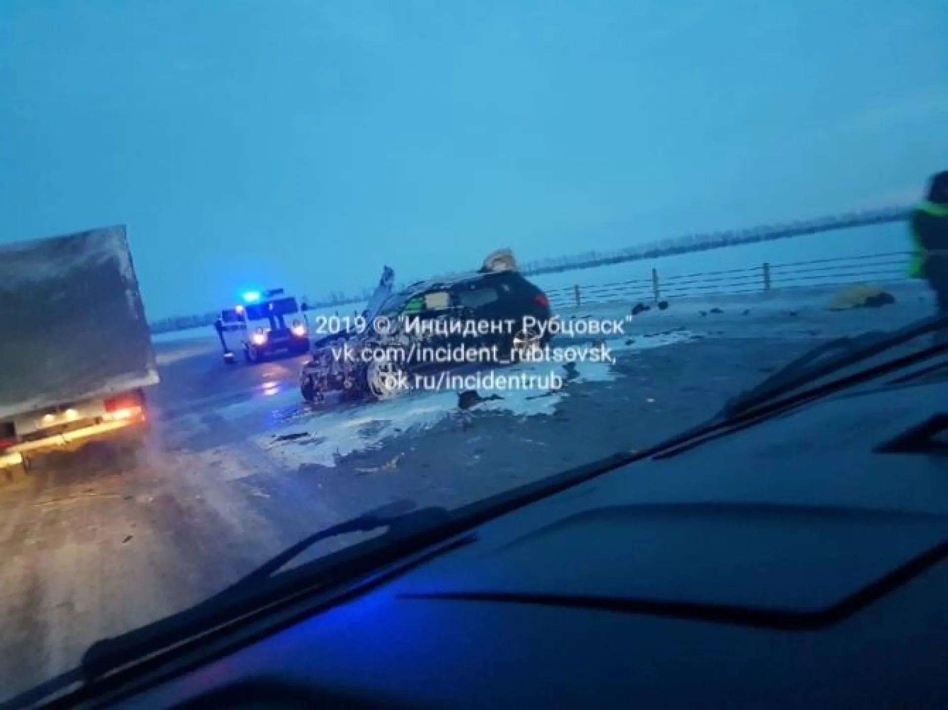Фото: серьёзное ДТП произошло на трассе в Алтайском крае