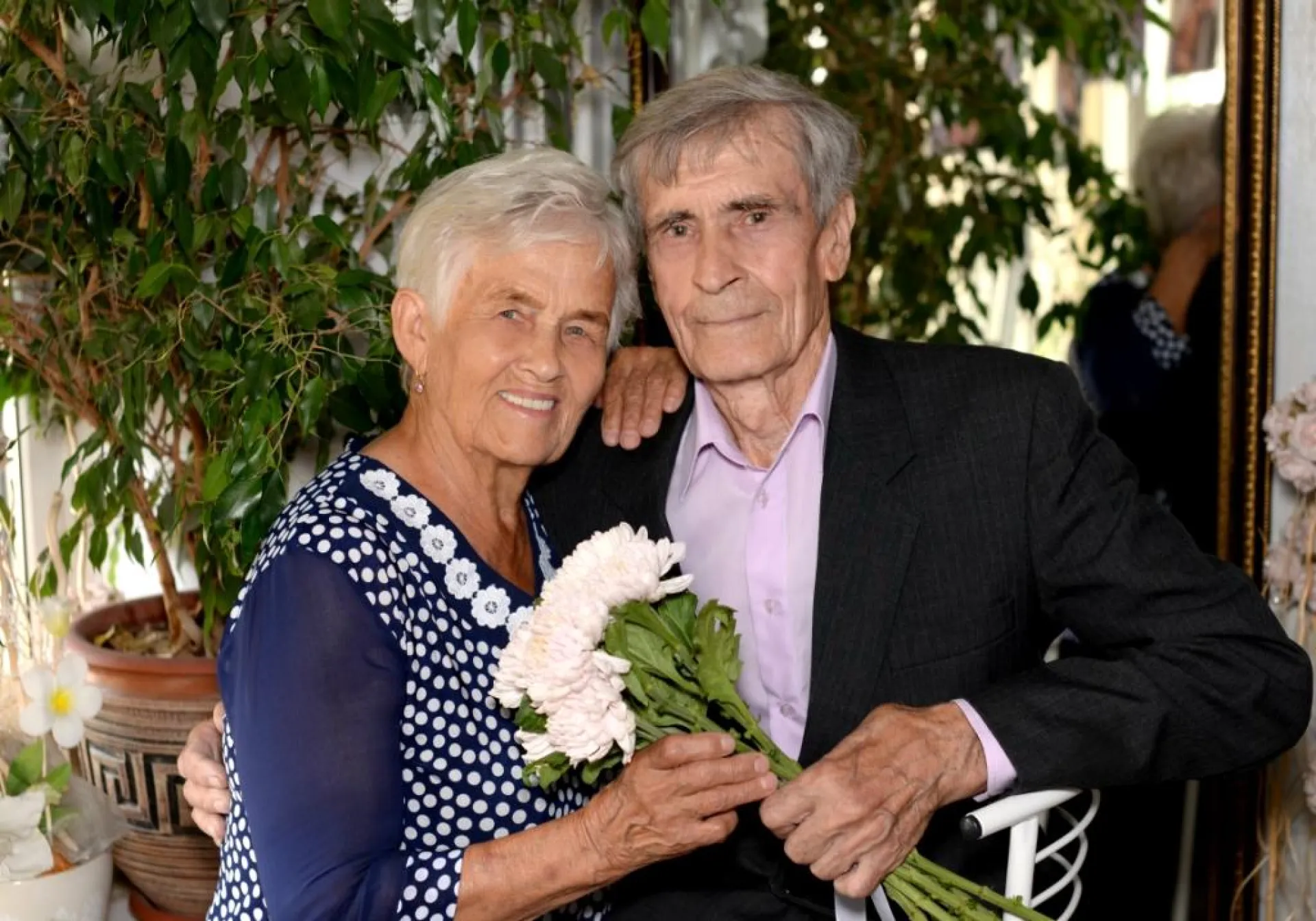 Семейная пара из Барнаула отметила 60 лет в браке Семейная пара из Барнаула отметила 60 лет в браке