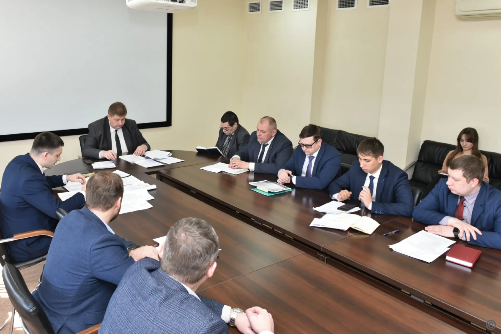 Подготовку инженерных сетей к предстоящему отопительному сезону обсудили в Барнауле