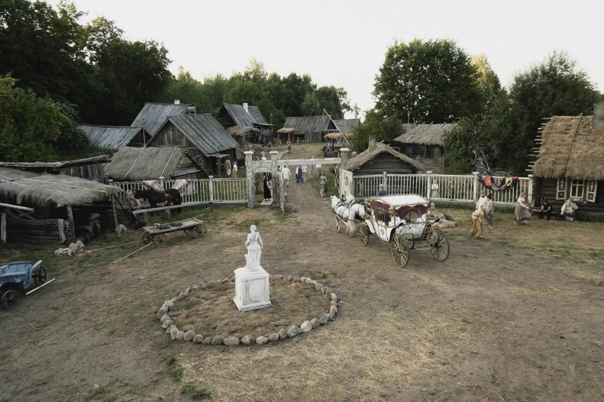 «Холоп 2»: продолжение одной из самых кассовых российских комедий выйдет на экраны в начале 2024 года