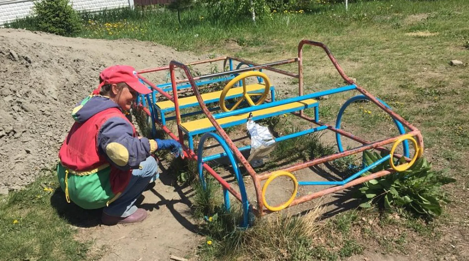 Детские площадки обновили к Дню защиты детей в Барнауле Детские площадки обновили к Дню защиты детей в Барнауле
