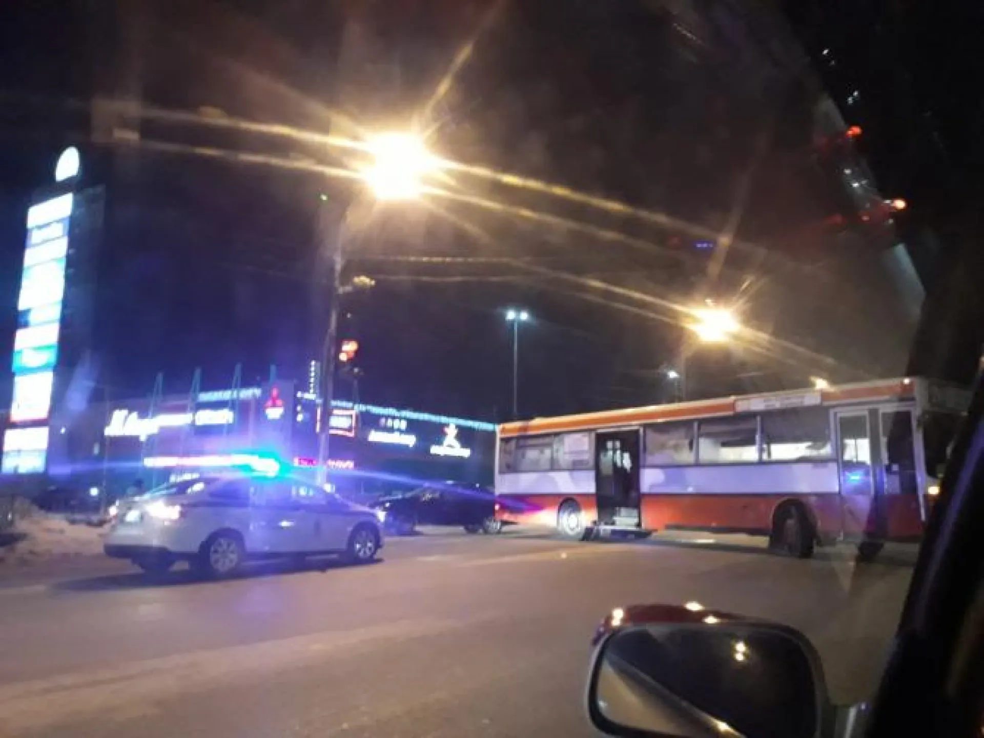 Появилось видео момента ДТП, в котором сбили пешехода в Барнауле