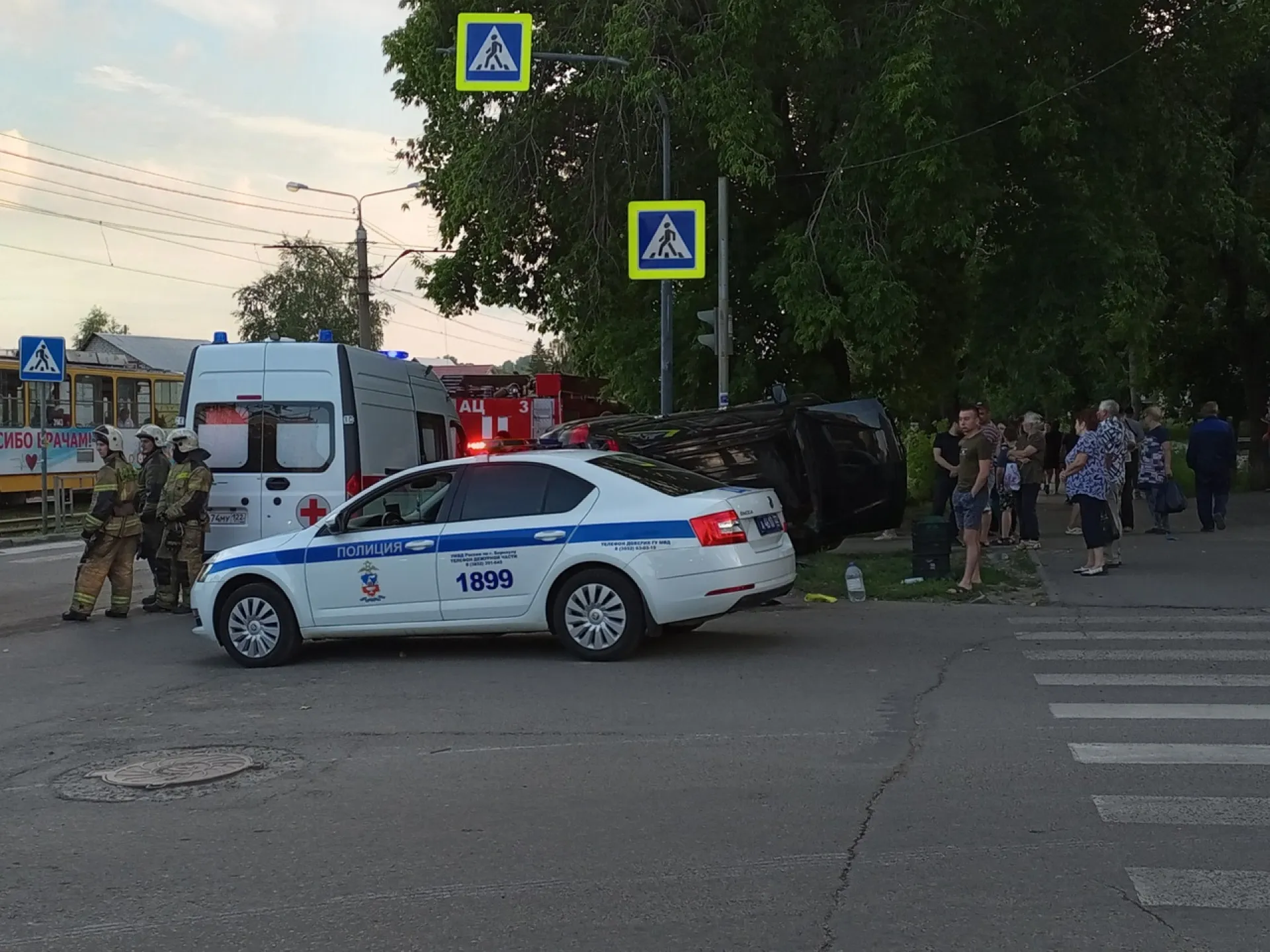 Госавтоинспекция проводит проверку по факту ДТП в Барнауле