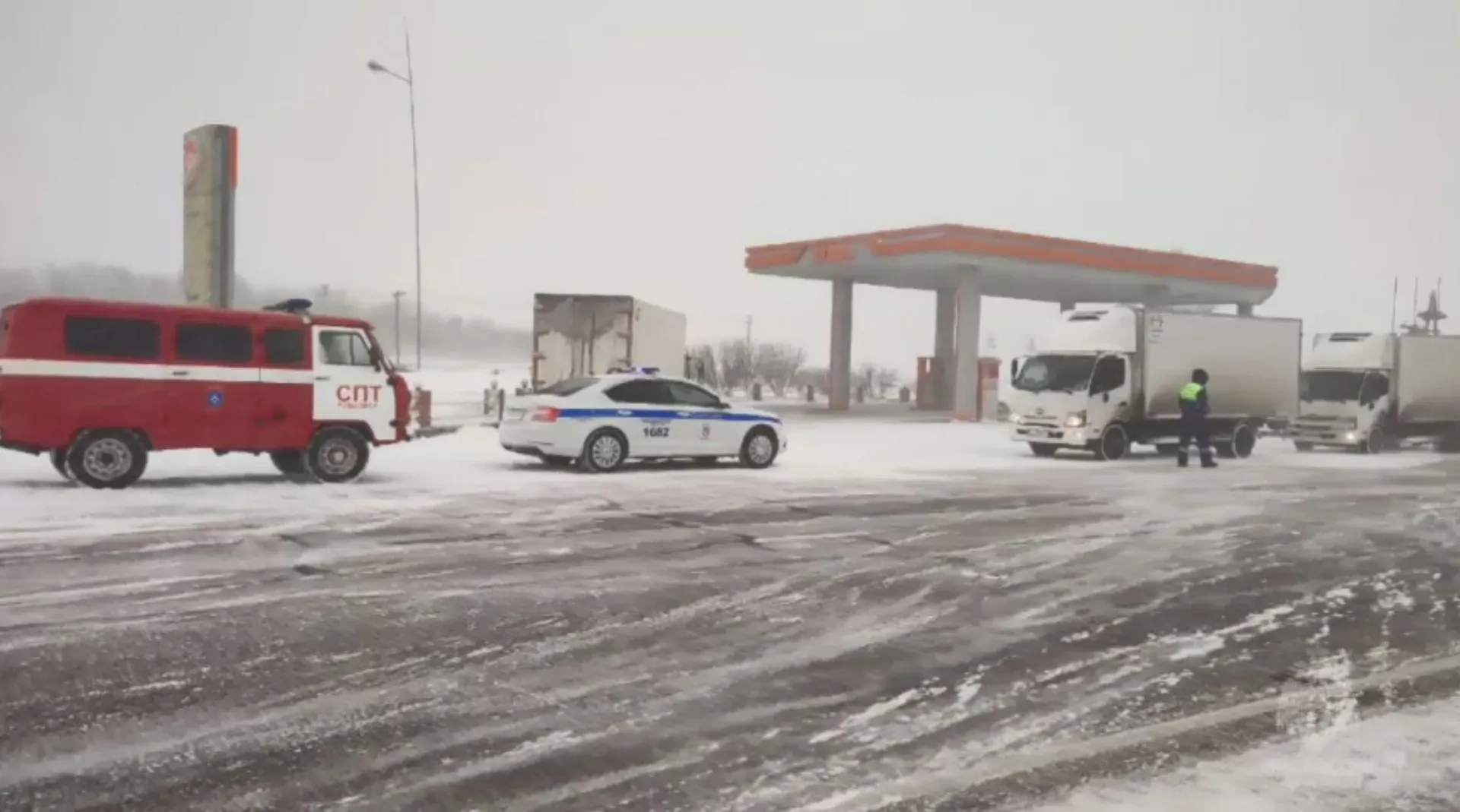 В ГУ МЧС России по Алтайскому краю рассказали о ситуации в связи с непогодой