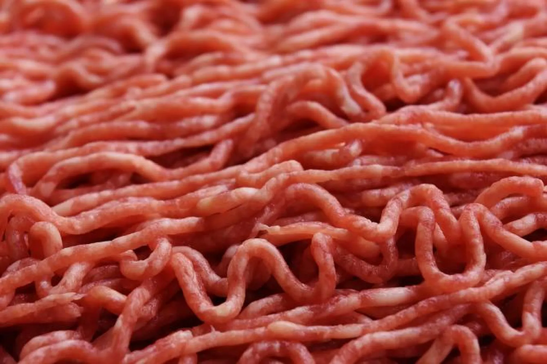 Прокуратура пресекла продажу некачественного мяса в Алтайском крае