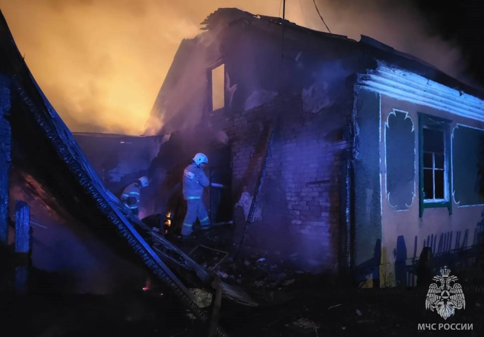 Женщина пострадала во время пожара в Рубцовском районе