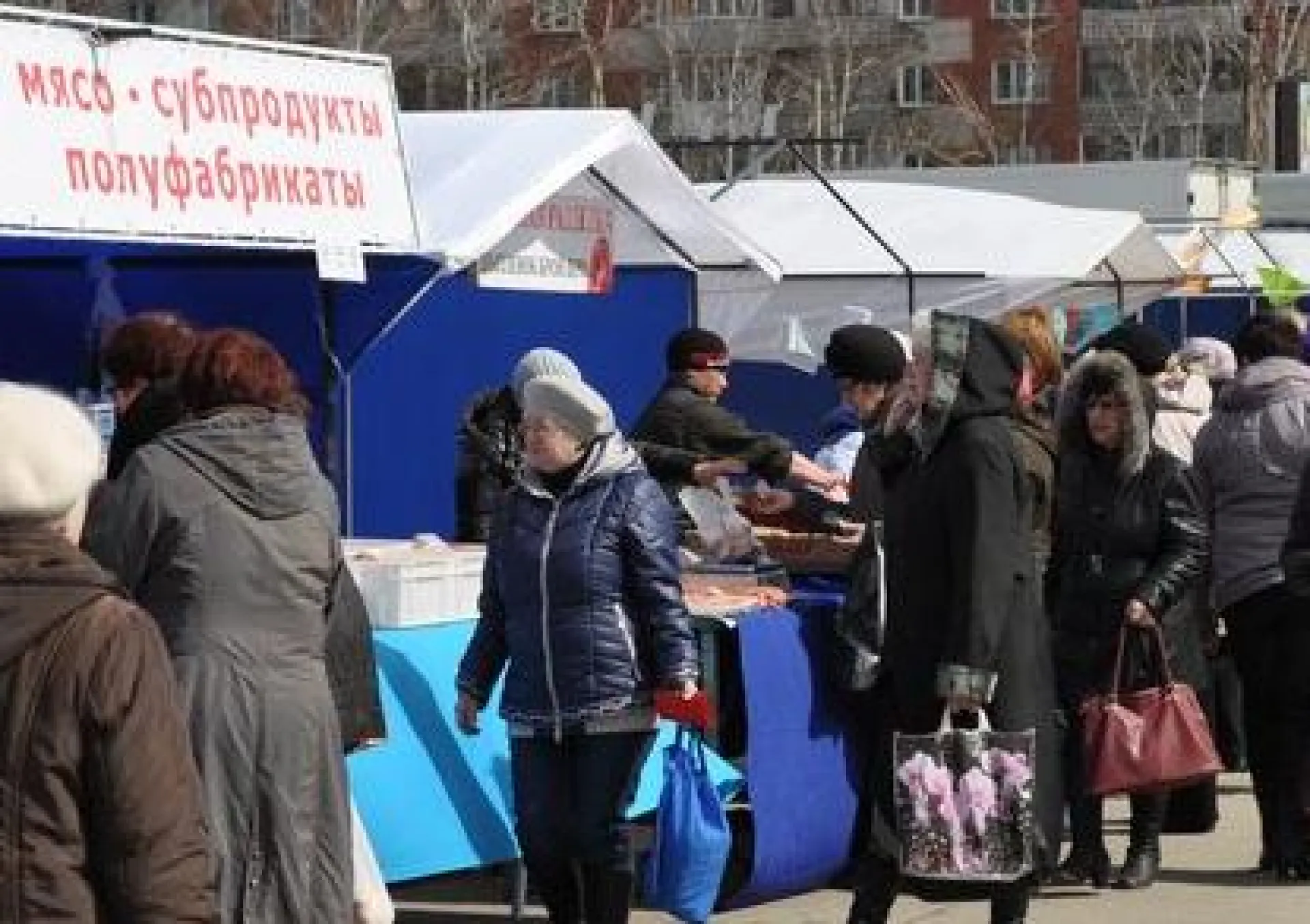 Первая в 2019 году продовольственная ярмарка открылась в Барнауле