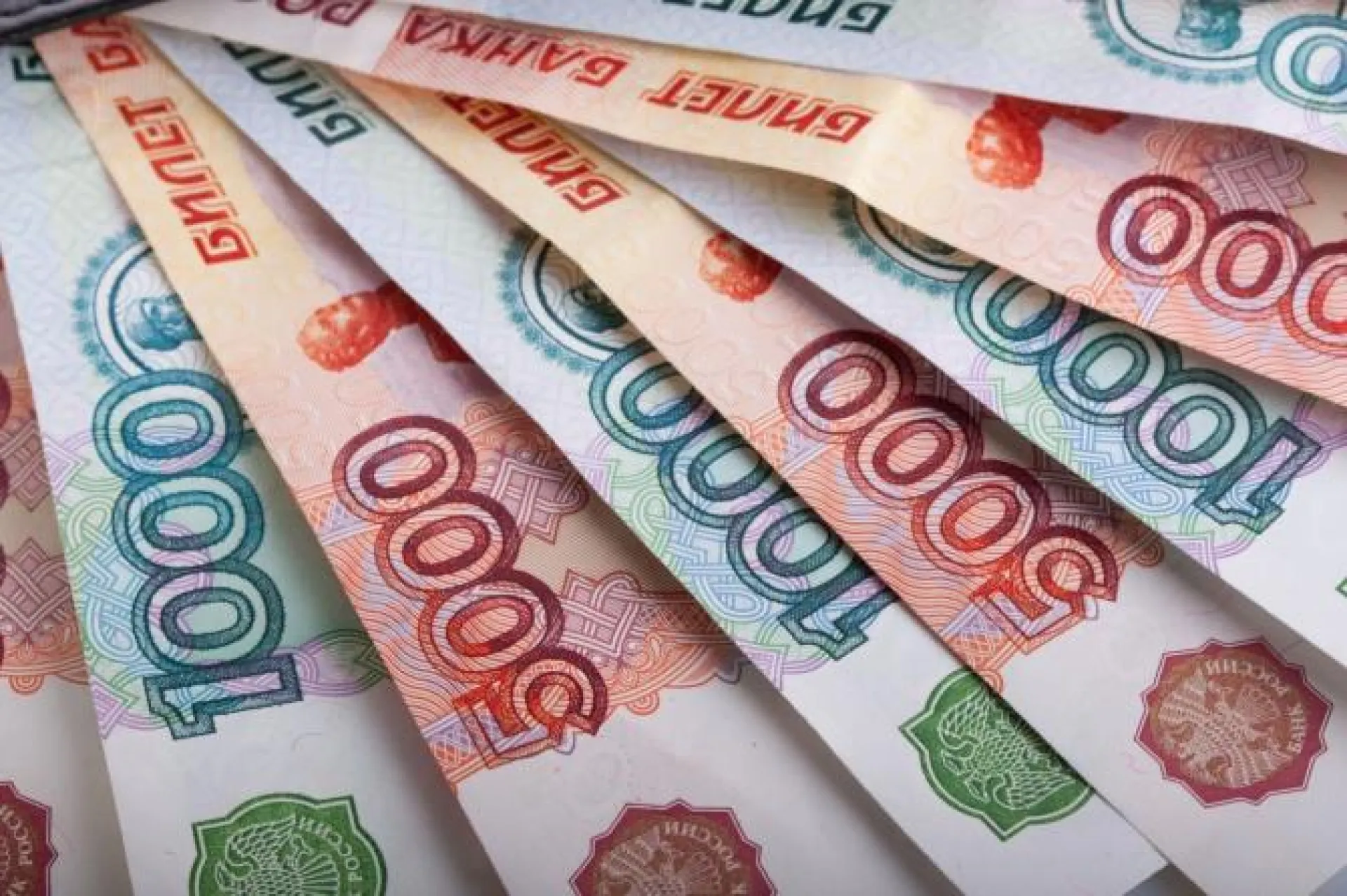 Депутат предложил отменить налог на автомобили старше 10 лет в России Депутат предложил отменить налог на автомобили старше 10 лет в России