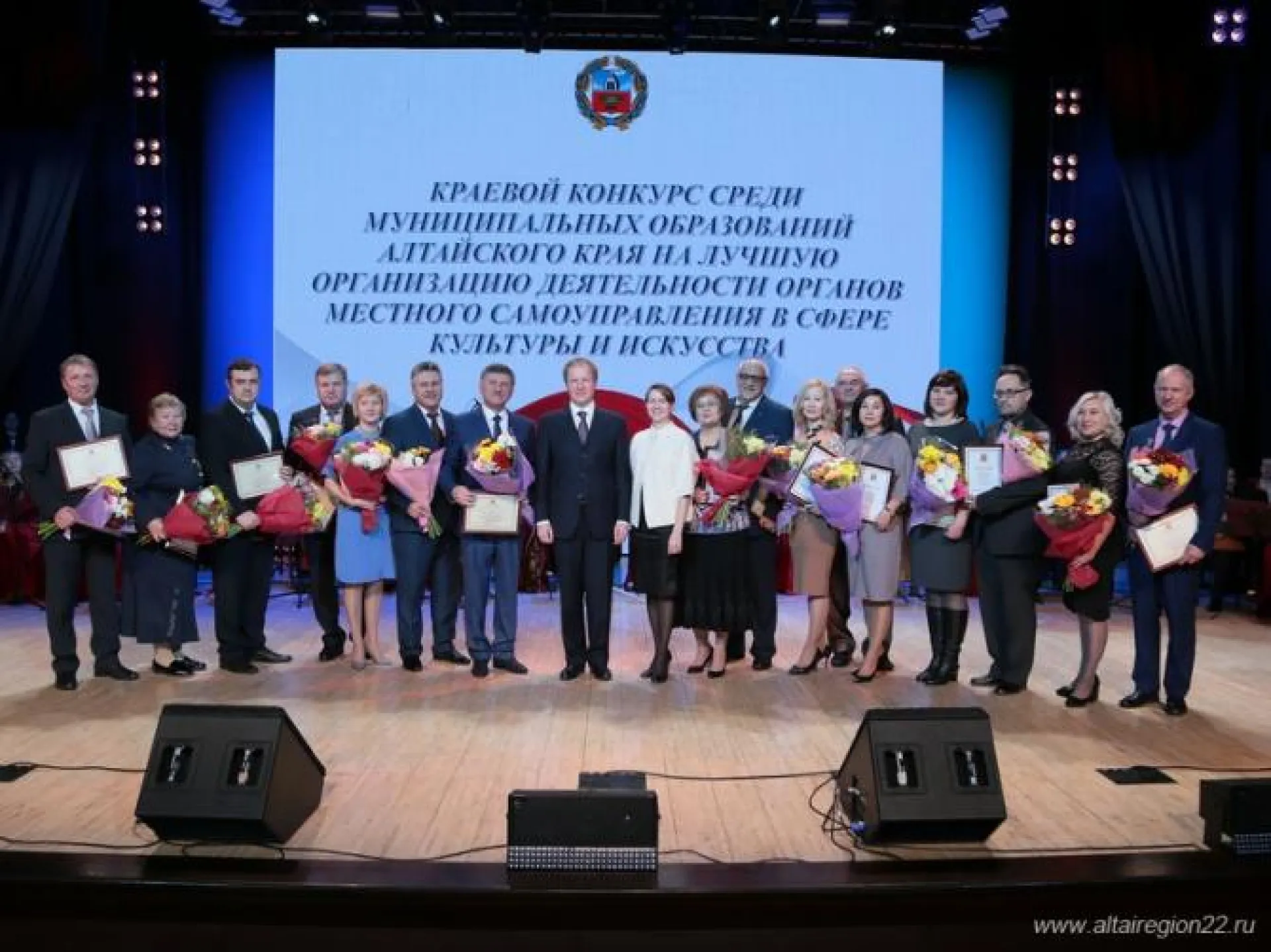 Учреждения культуры Алтайского края получат 17 новых автомобилей