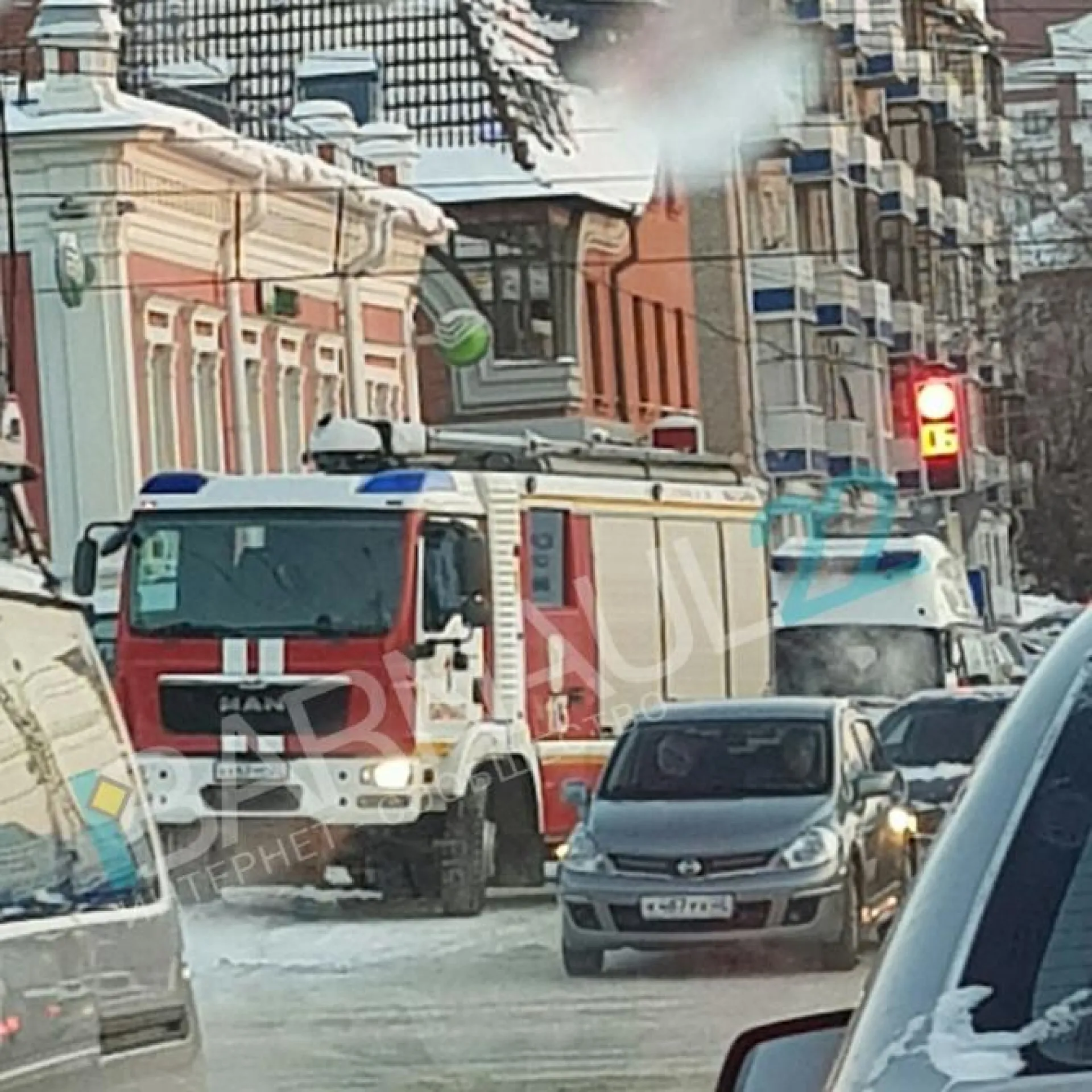 Видео: ДТП с участием двух автобусов произошло в Барнауле