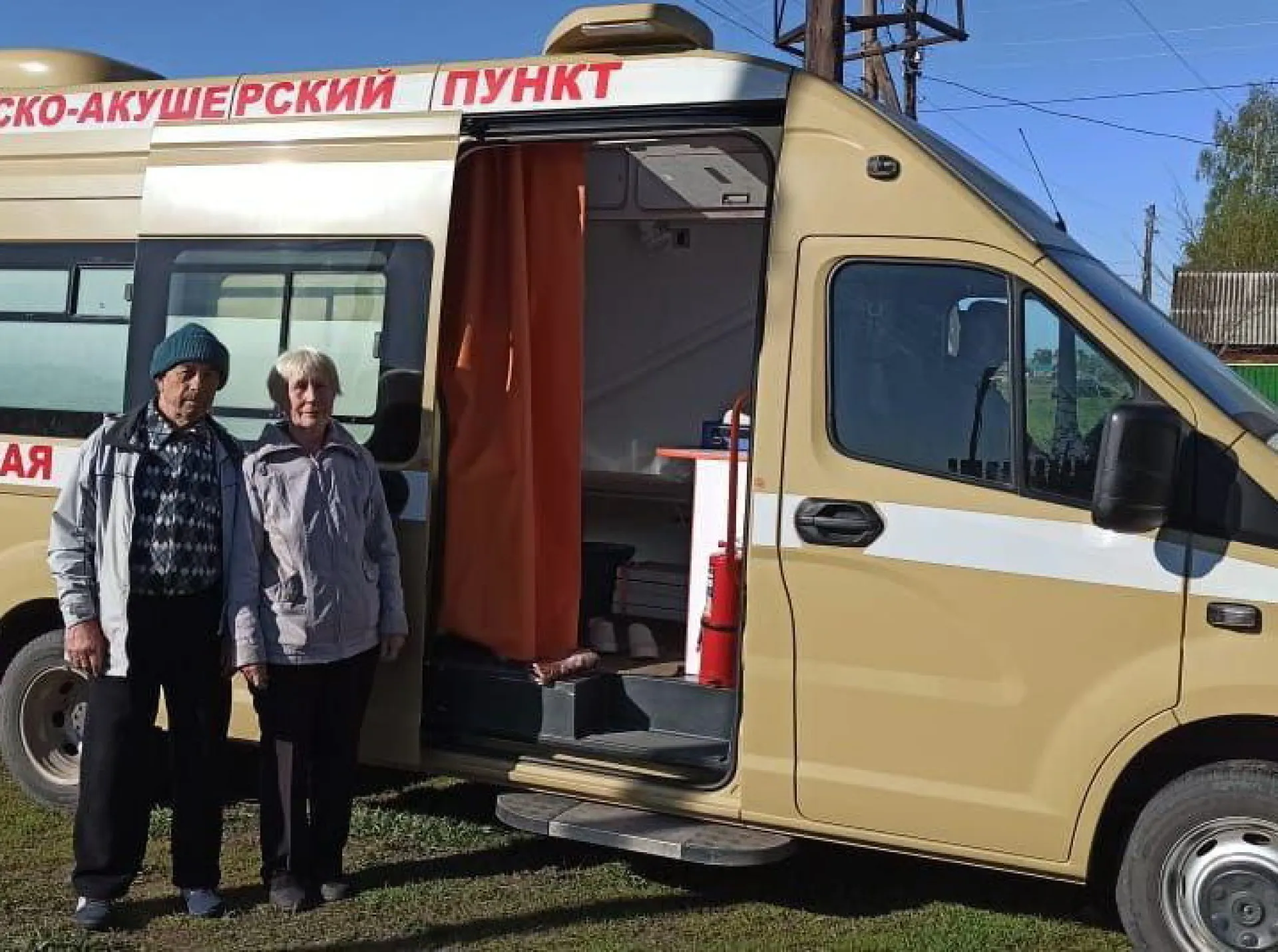 Врачи провели осмотр жителей удаленного района в Ребрихе 
