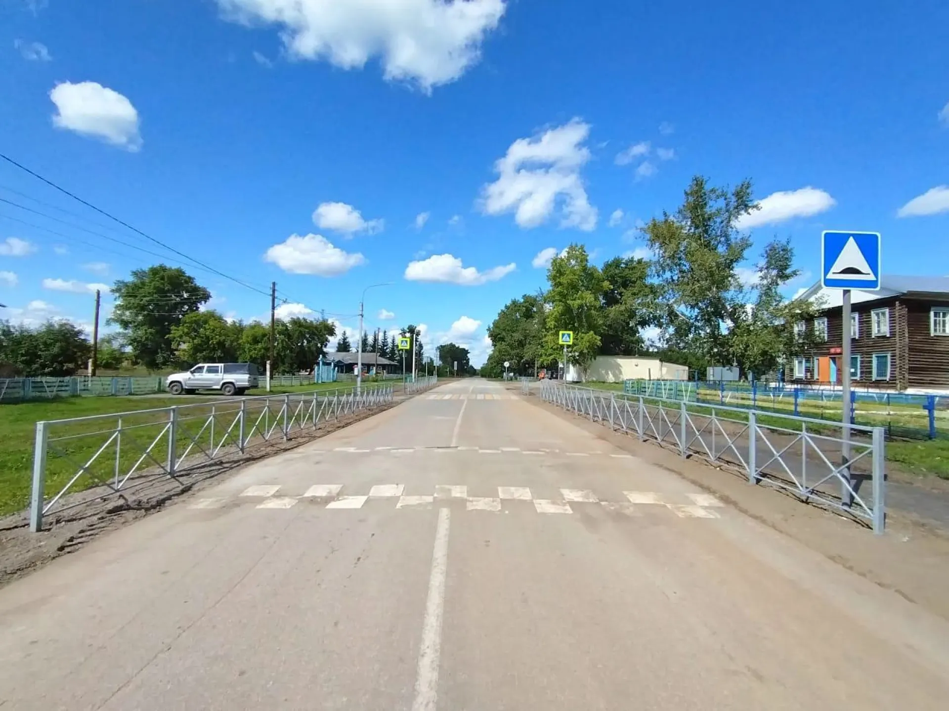 Безопасный тротуар сделали в селе Столбово Каменского района