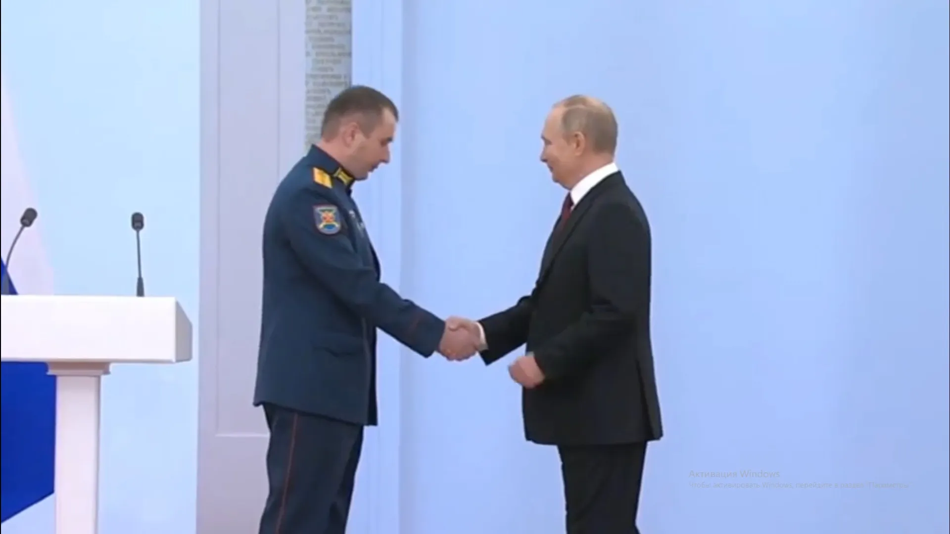 Владимир Путин наградил медалью «Золотая Звезда» уроженца Алтайского края 