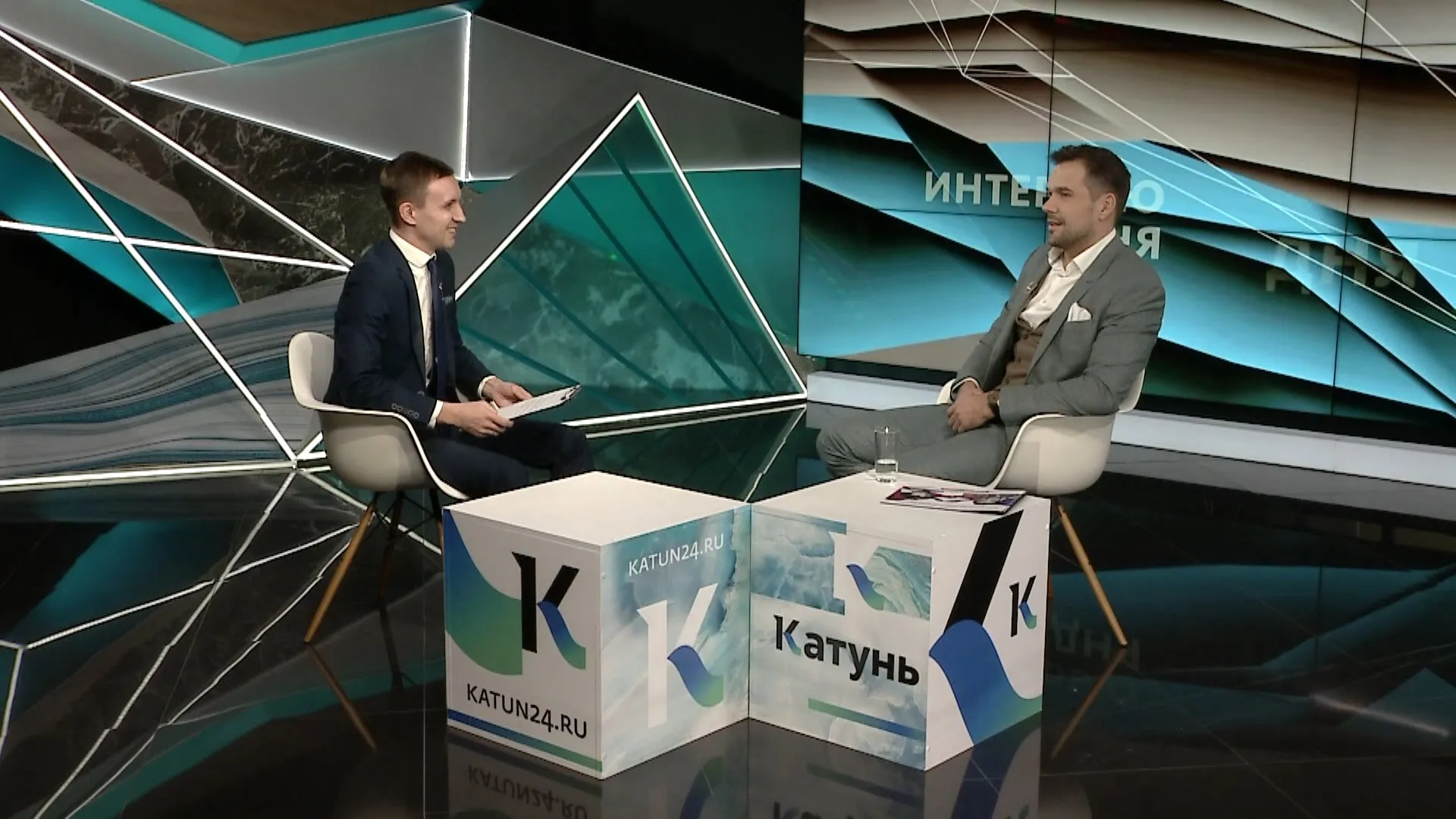 На Алтае пройдёт литературно-музыкальное шоу, посвящённое творчеству Роберта Рождественского и Марины Цветаевой