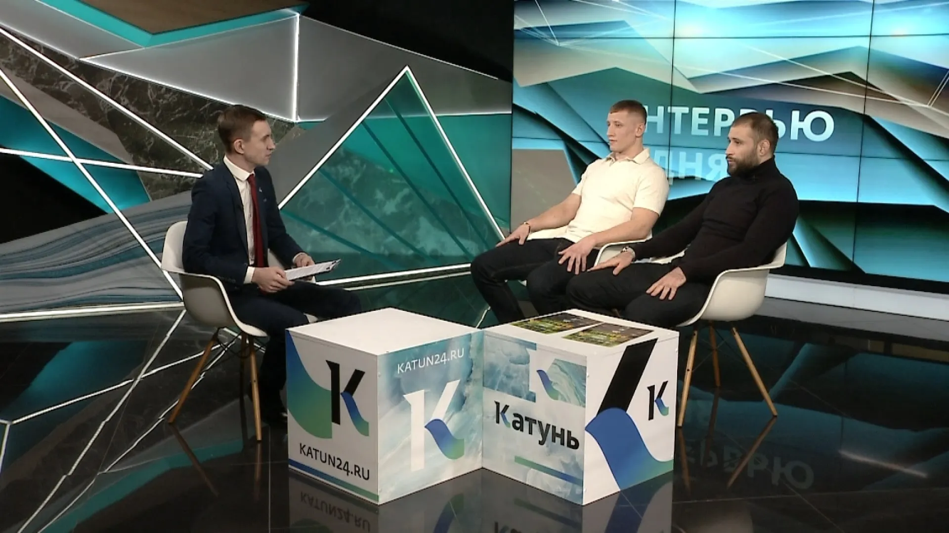 О подготовке к турниру лиги OPEN FC по ММА в Алтайском крае рассказали специалисты по единоборствам