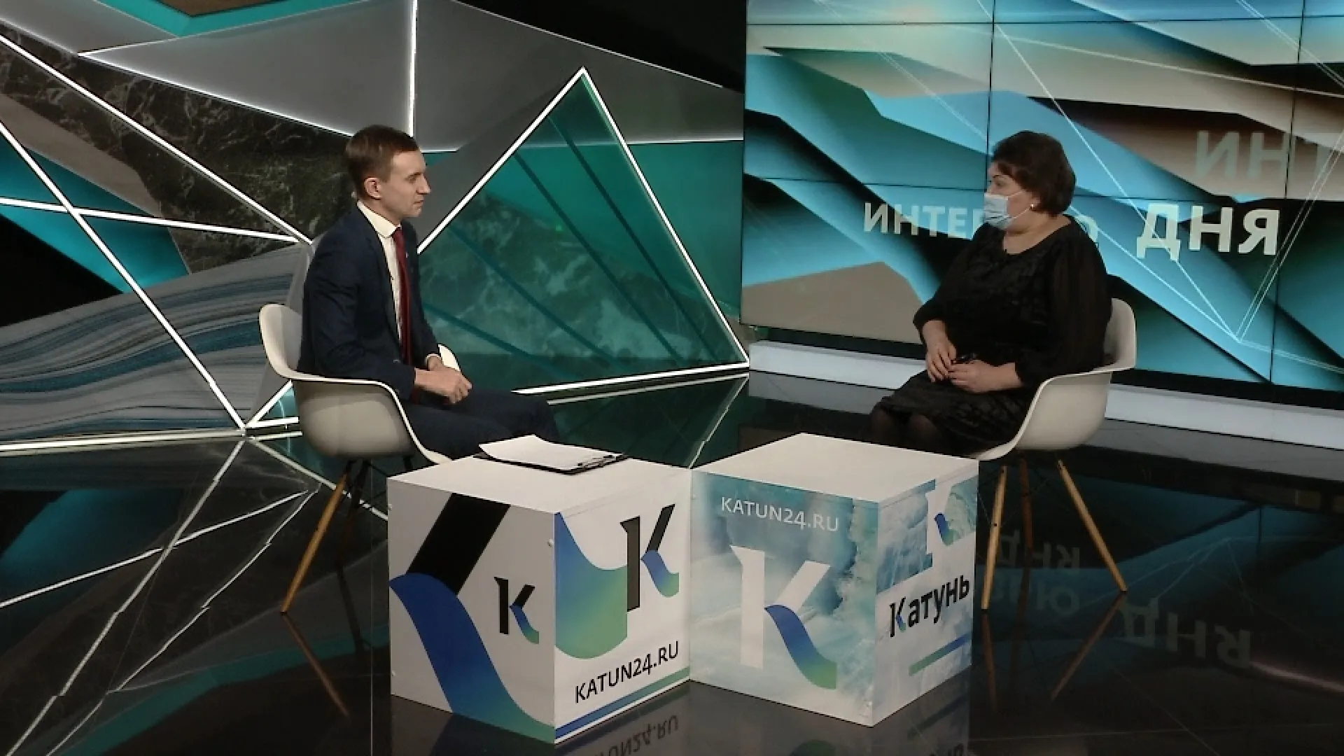 Какой вакциной от коронавируса лучше прививаться повторно, рассказала алтайский эпидемиолог