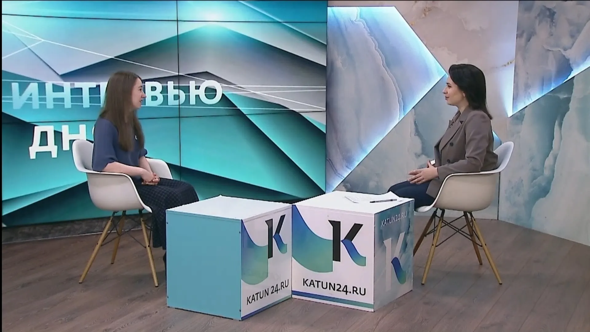 Об алтайском проекте «Культурный кот», посвящённом русскому искусству, рассказала культуролог Лидия Рыжова