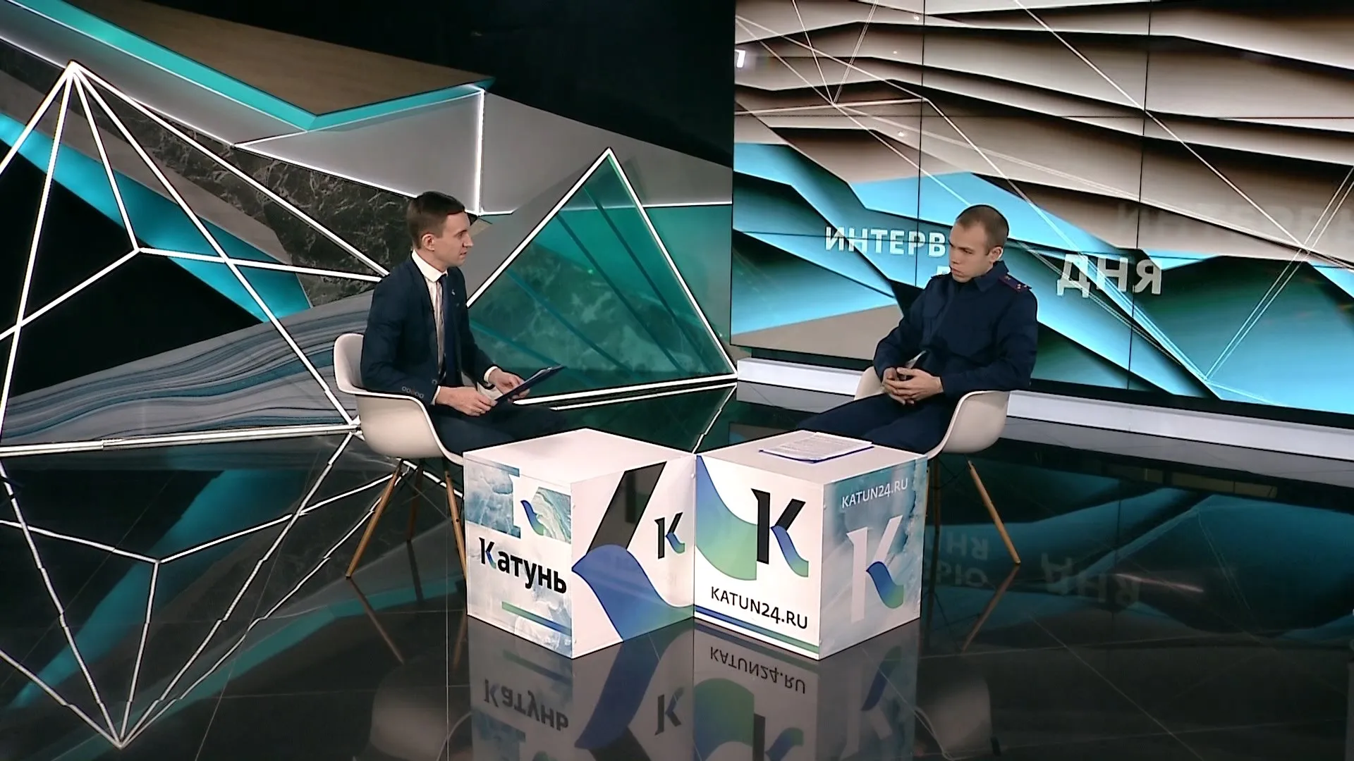 Как в алтайском Следкоме разбирают случаи коррупции чиновников? Рассказывает следователь по особо важным делам