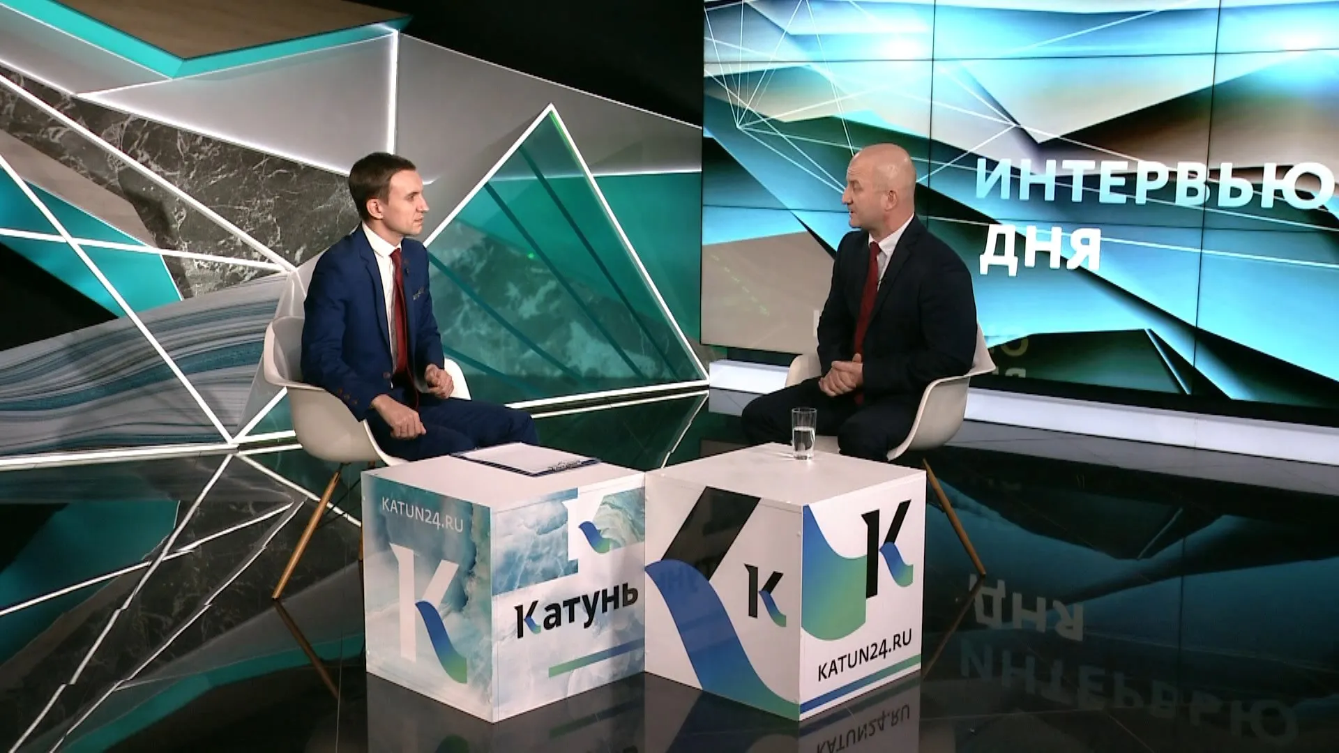 «Интервью дня»: о работе фракции КПРФ в обновлённом составе краевого парламента