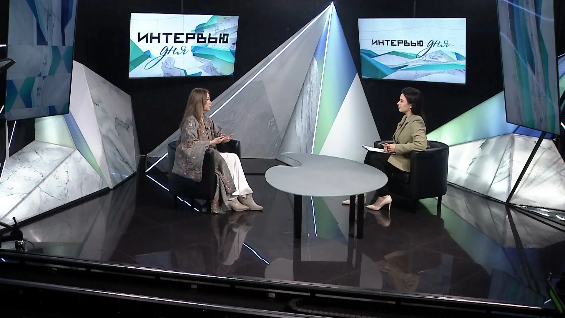 Анна Янс: как снять стресс с помощью нейрографики