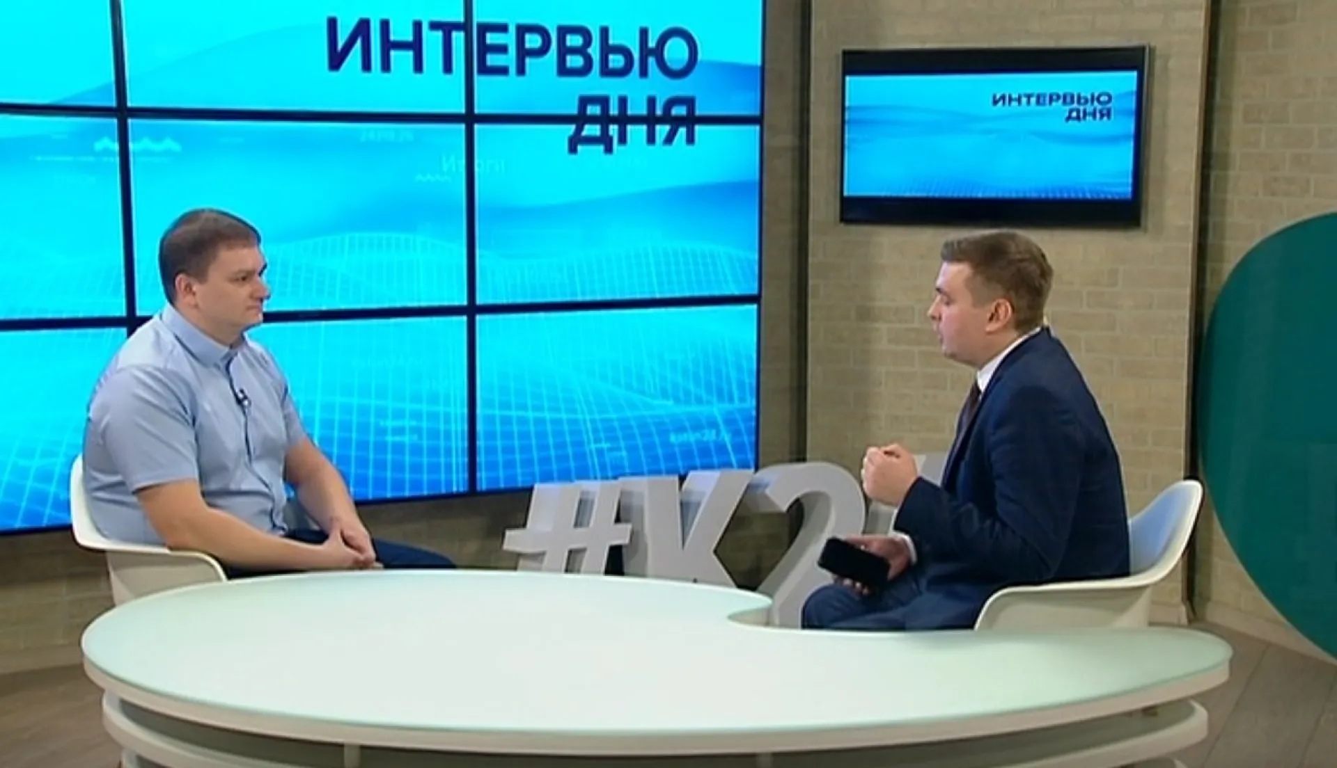 Директор автошколы рассказал, как вести себя на заснеженных дорогах