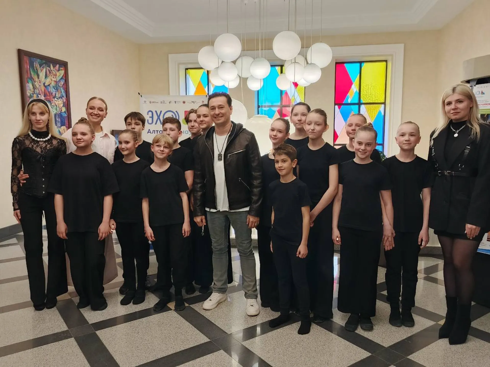Сергей Безруков прибыл в Барнаул