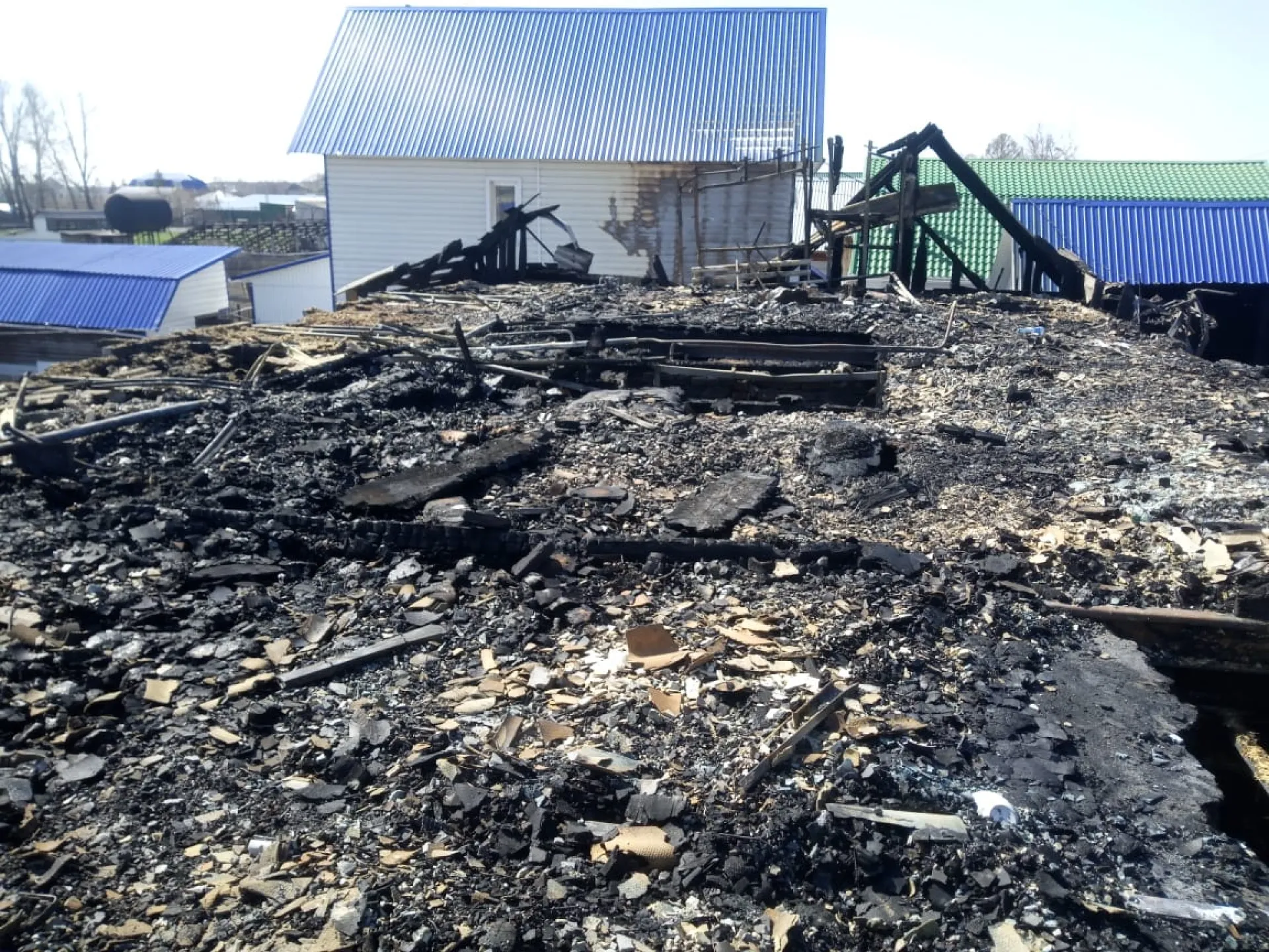 Жилой дом сгорел в Алтайском крае Жилой дом сгорел в Алтайском крае