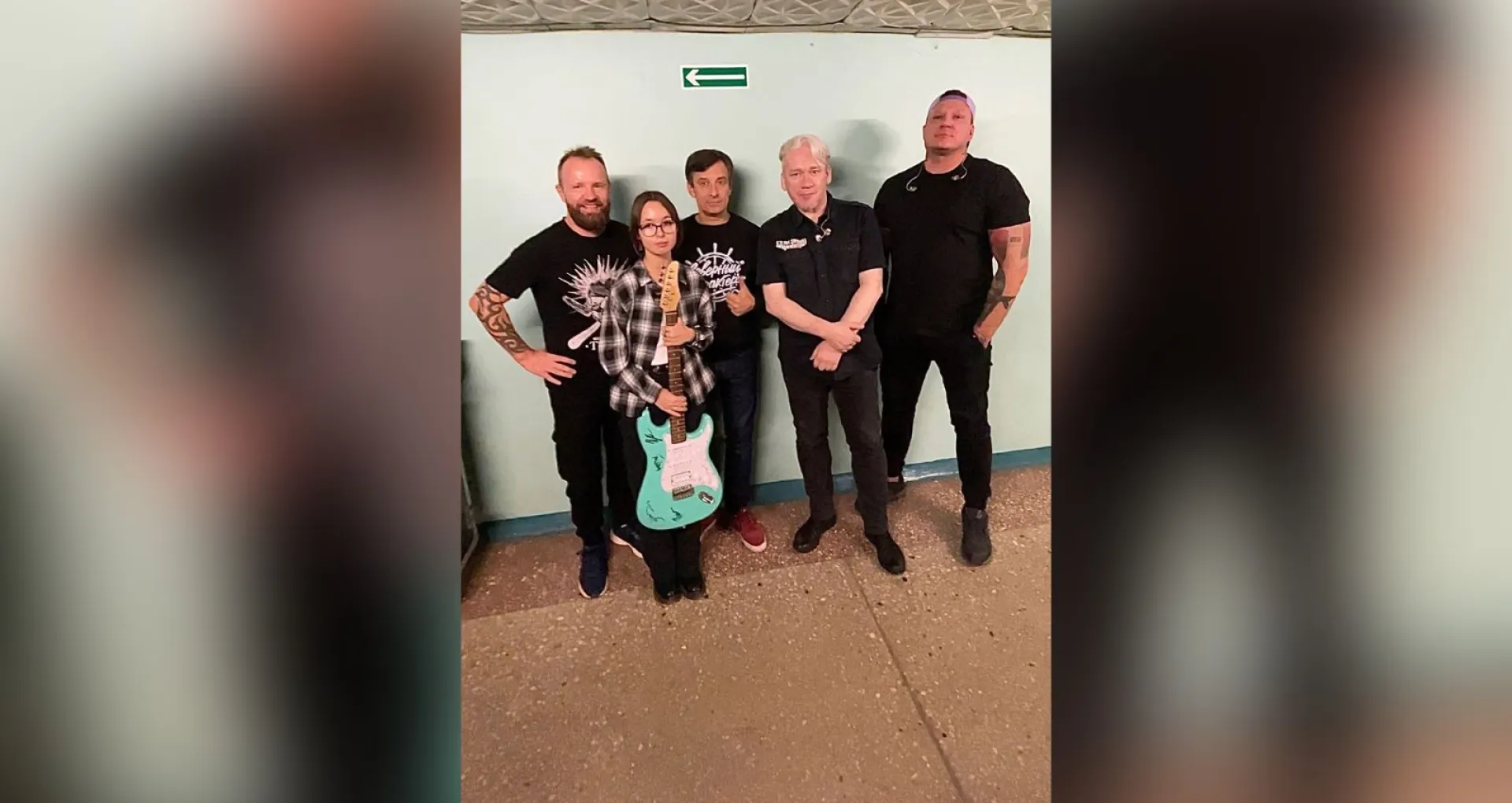 Группа «Северный флот» встретилась с особенной жительницей Барнаула