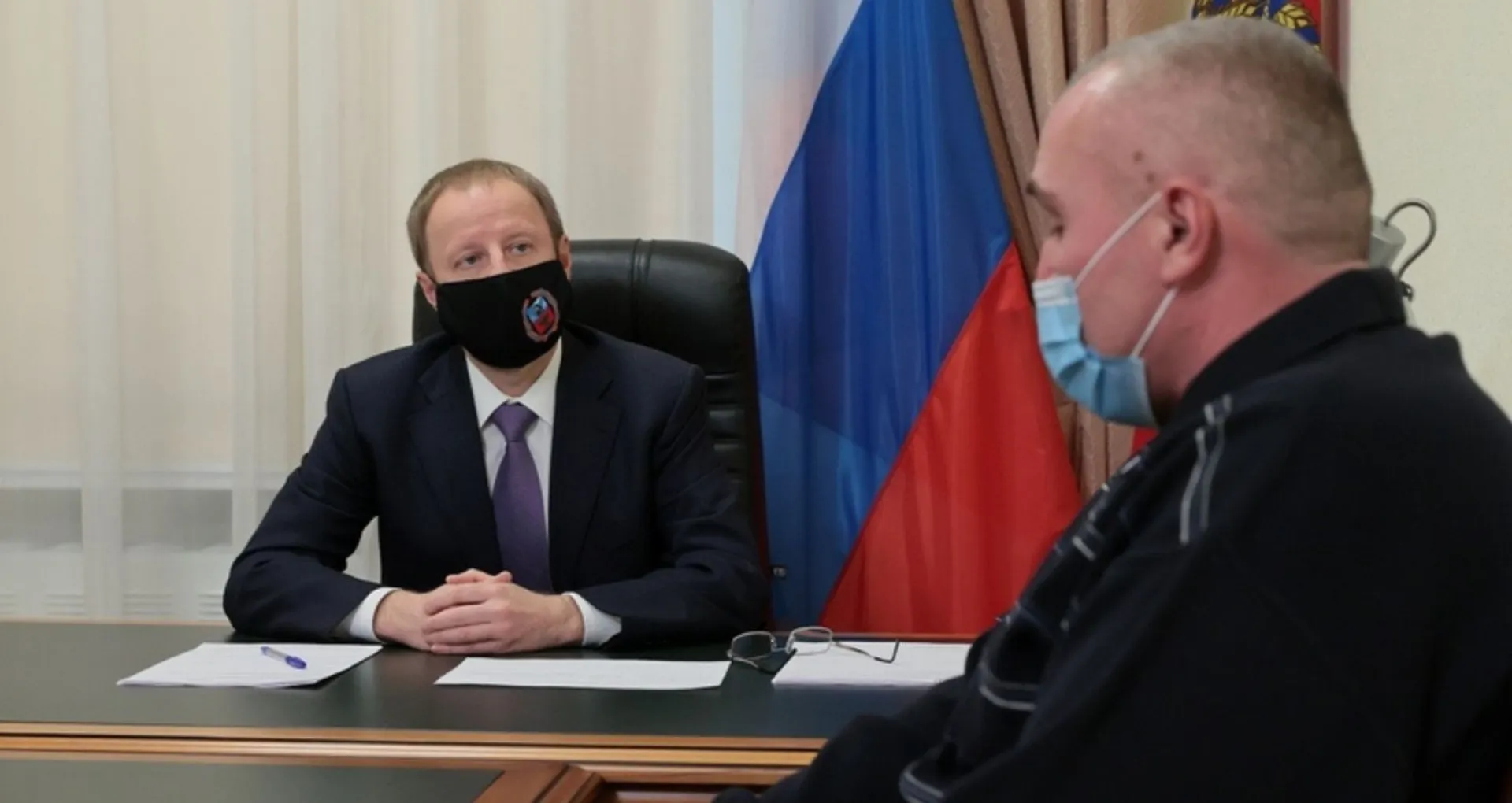 Виктор Томенко провел личный прием граждан по поручению президента России Виктор Томенко провел личный прием граждан по поручению президента России