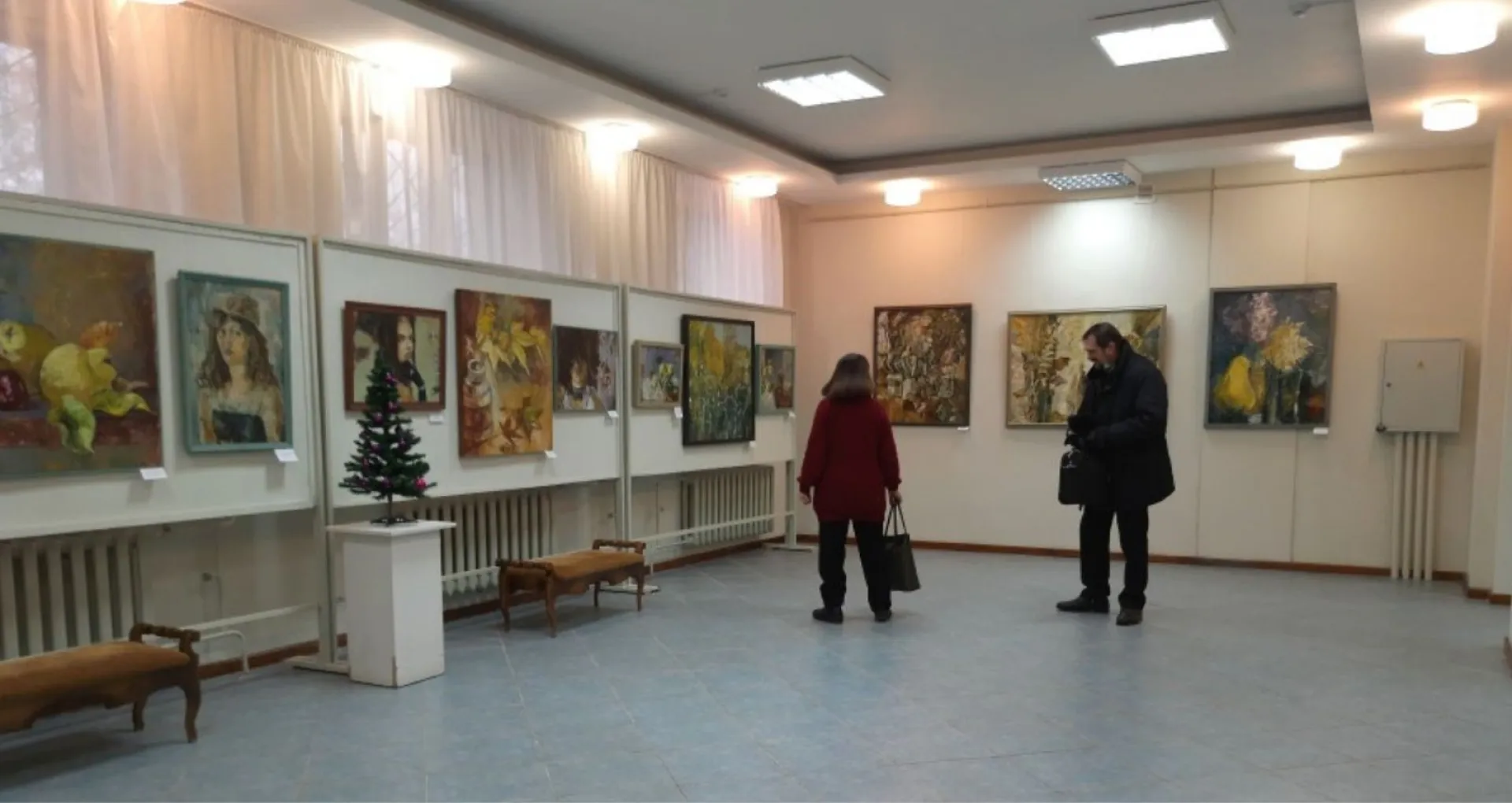 Выставка работ местных художников открылась в Рубцовске