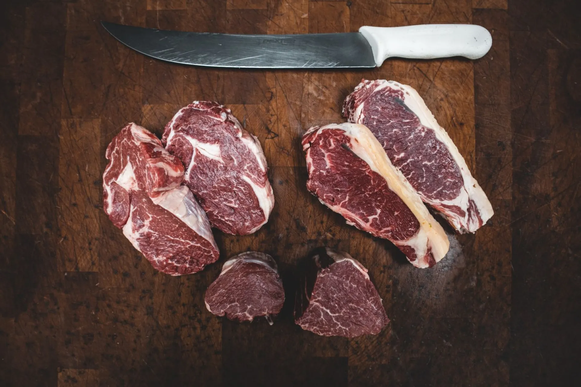 Рост производства мясных продуктов отметили в Алтайском крае