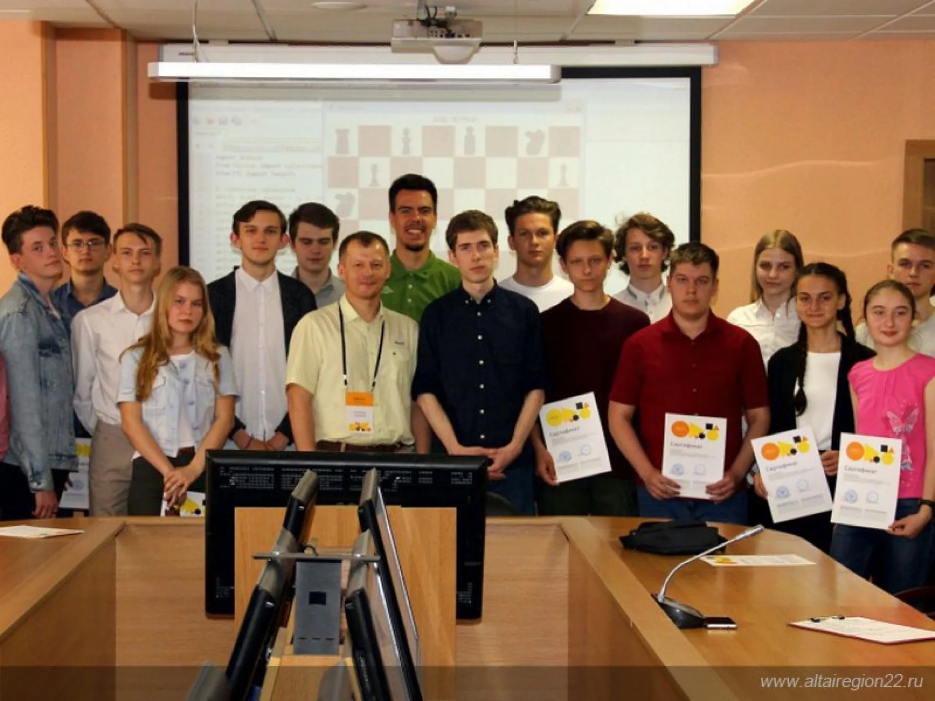 Первый курс обучения в «Яндекс.Лицее» прошли алтайские школьники  Первый курс обучения в «Яндекс.Лицее» прошли алтайские школьники