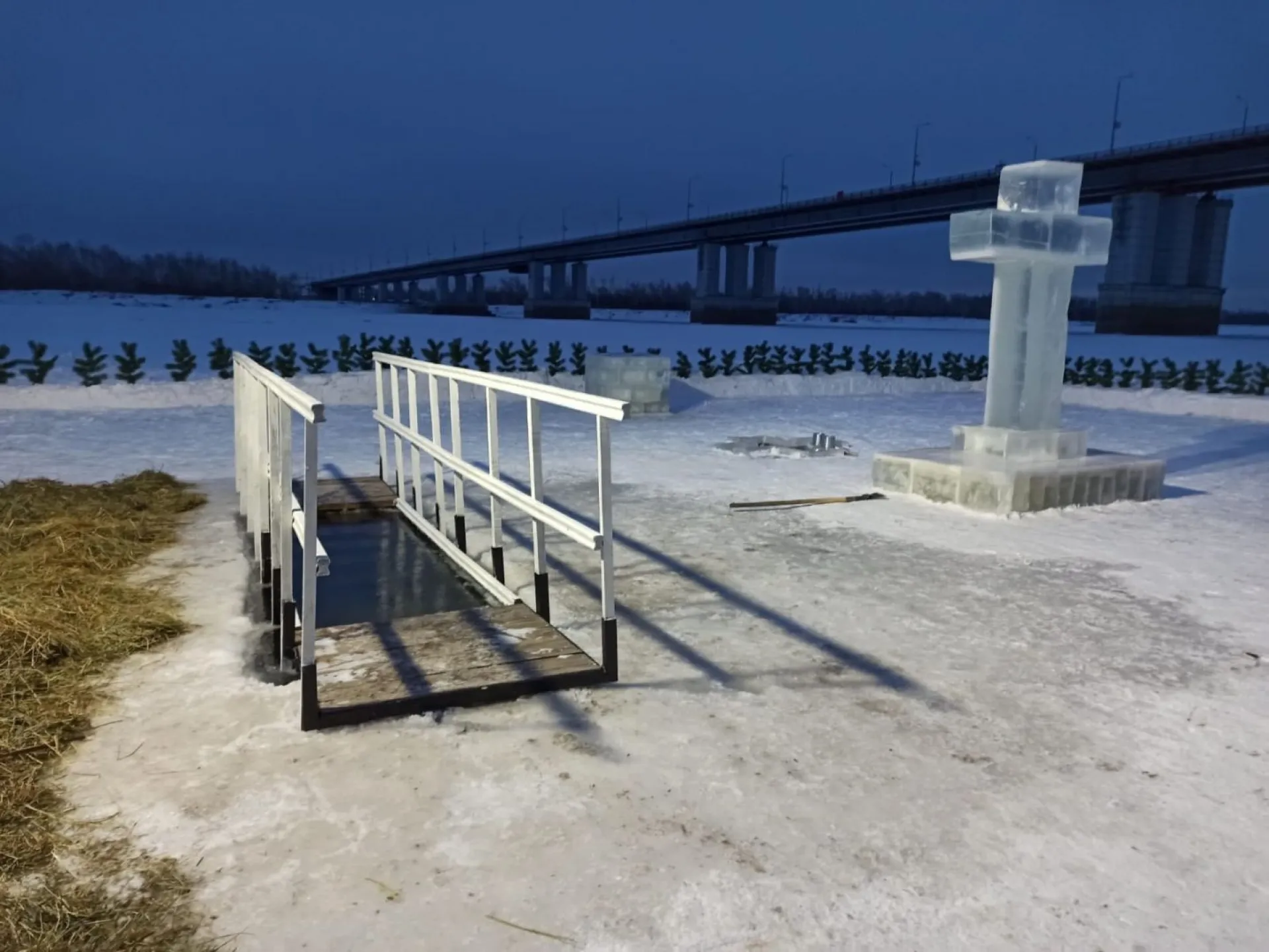 Виктор Томенко поздравил жителей Алтайского края с Крещением Господним