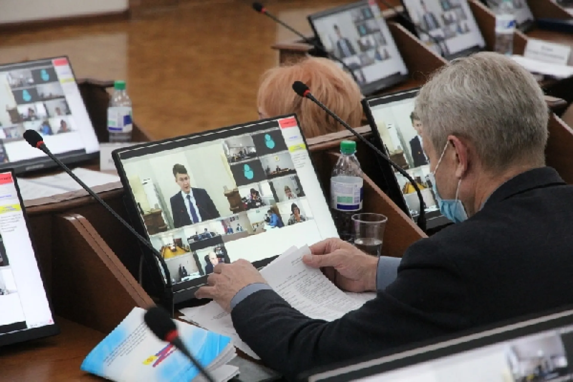 Большинство муниципалитетов Алтайского края поддержали федеральный законопроект о QR-кодах