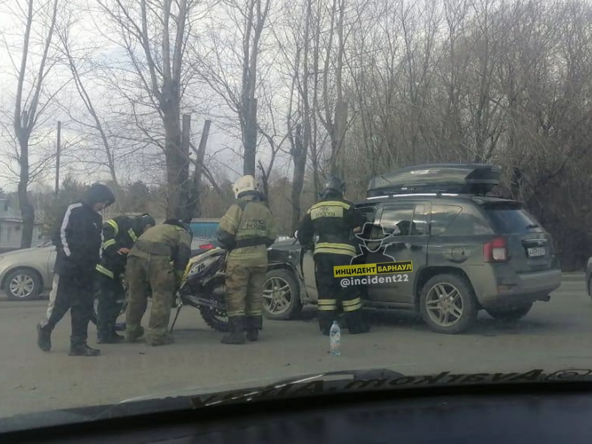 Стали известны подробности аварии с мотоциклом в Барнауле Стали известны подробности аварии с мотоциклом в Барнауле