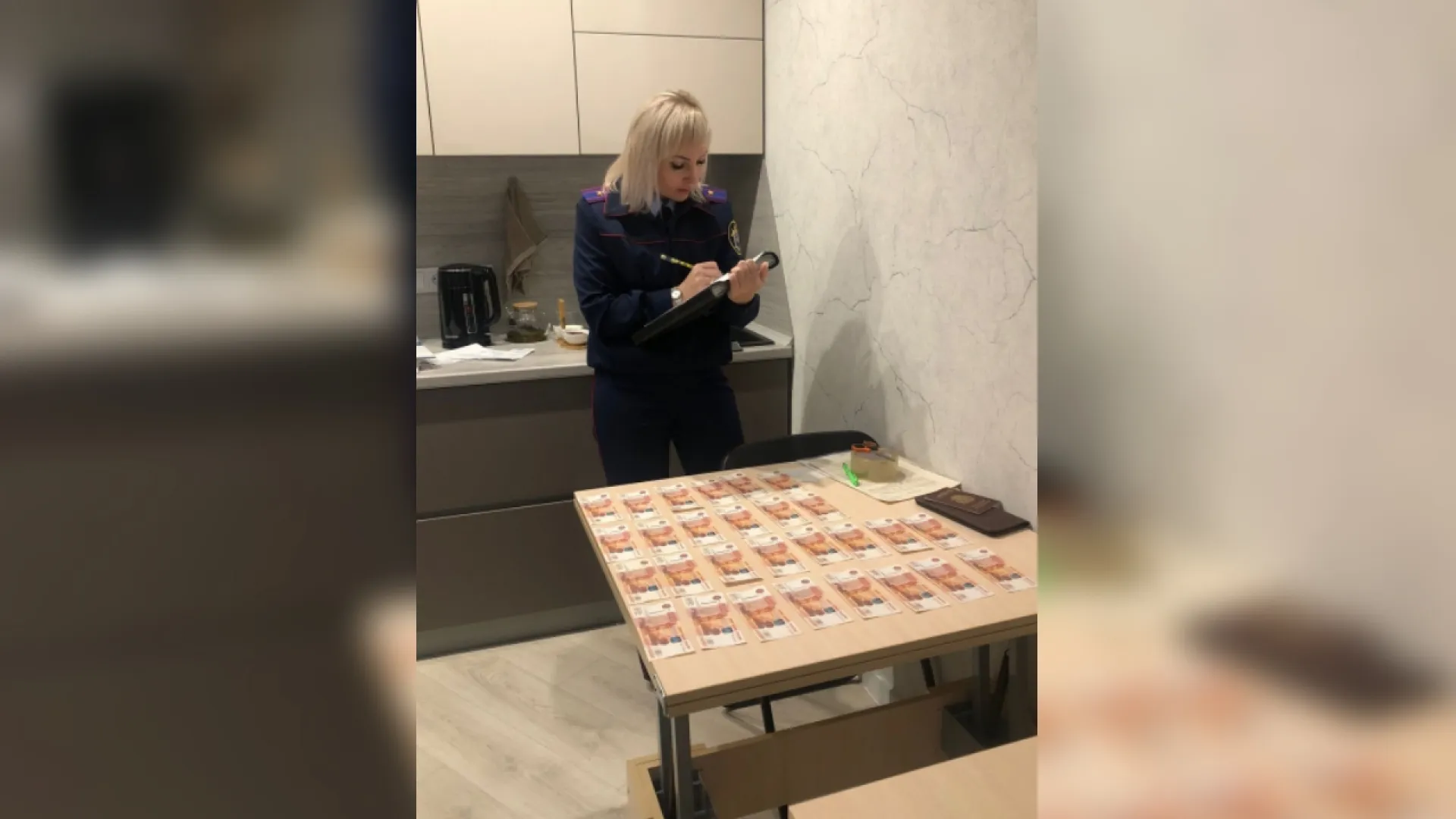 Бывшего сотрудника барнаульской администрации признали виновным в получении взяток