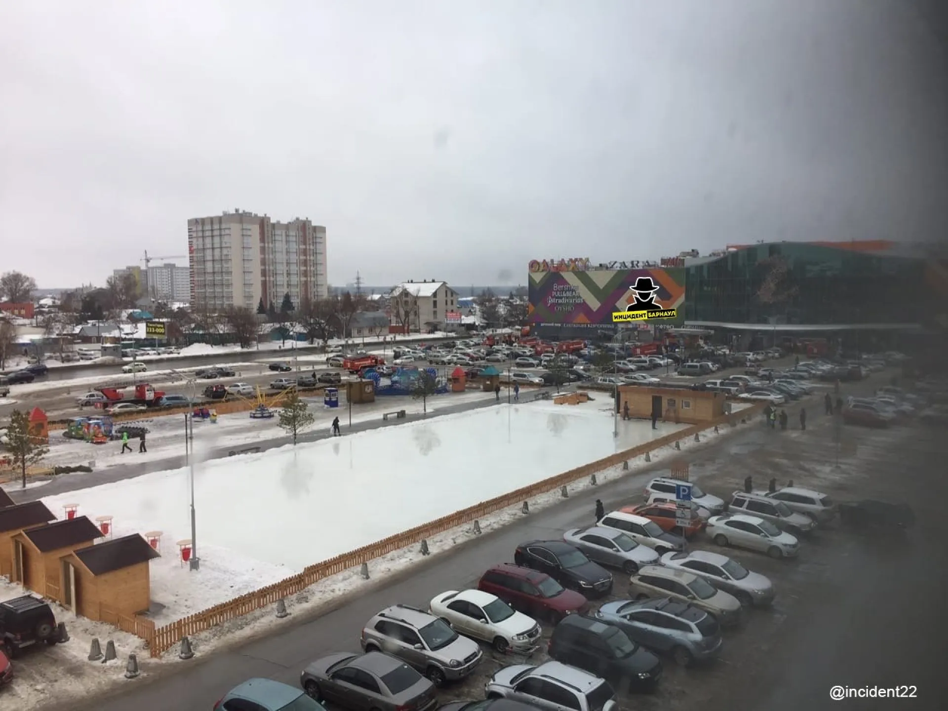 Соцсети: короткое замыкание произошло в барнаульском торговом центре
