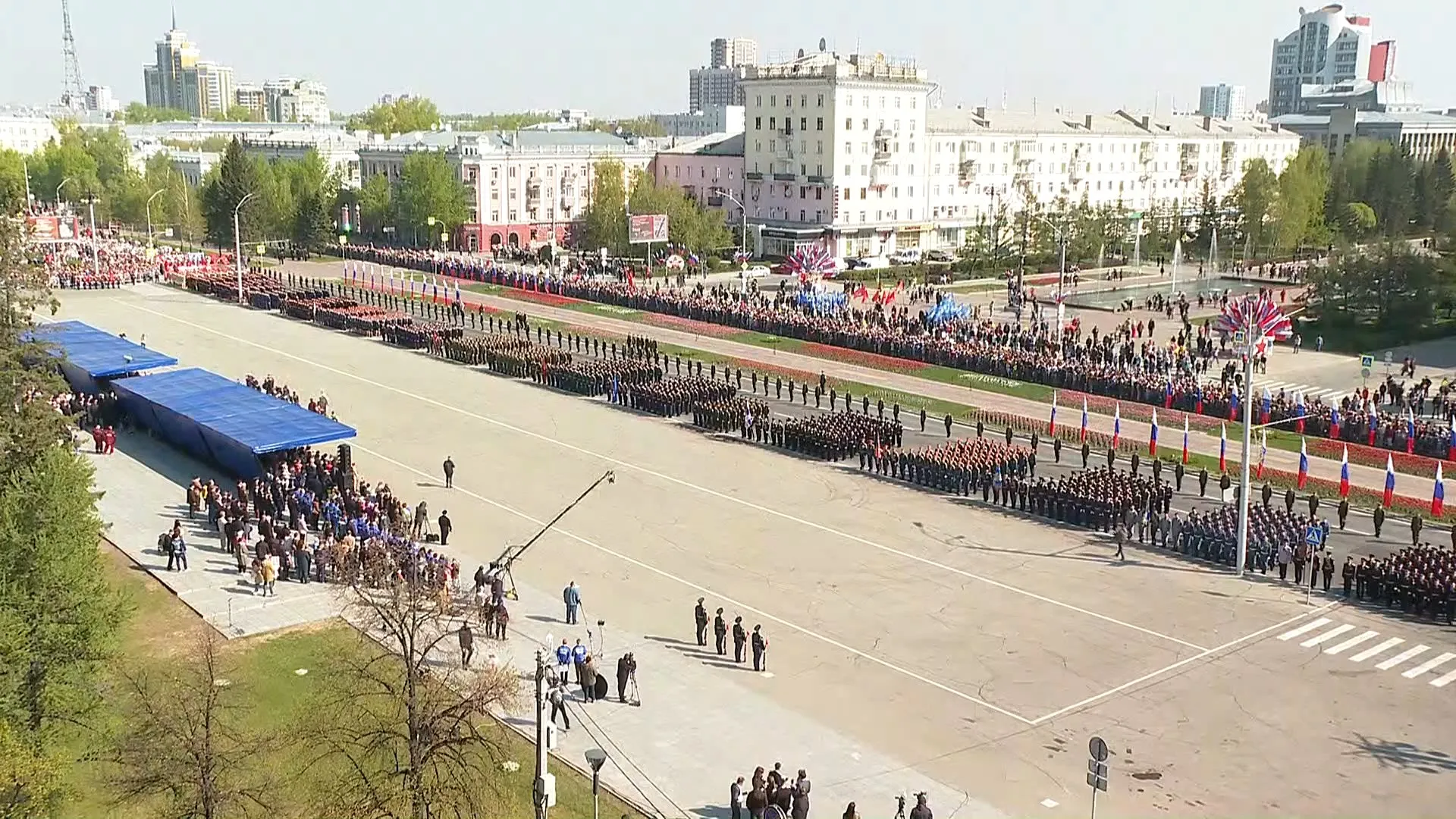 Жители Алтайского края смогут в прямом эфире посмотреть прямую трансляцию построения войск Барнаульского гарнизона 9 мая Жители Алтайского края смогут в прямом эфире посмотреть прямую трансляцию построения войск Барнаульского гарнизона 9 мая