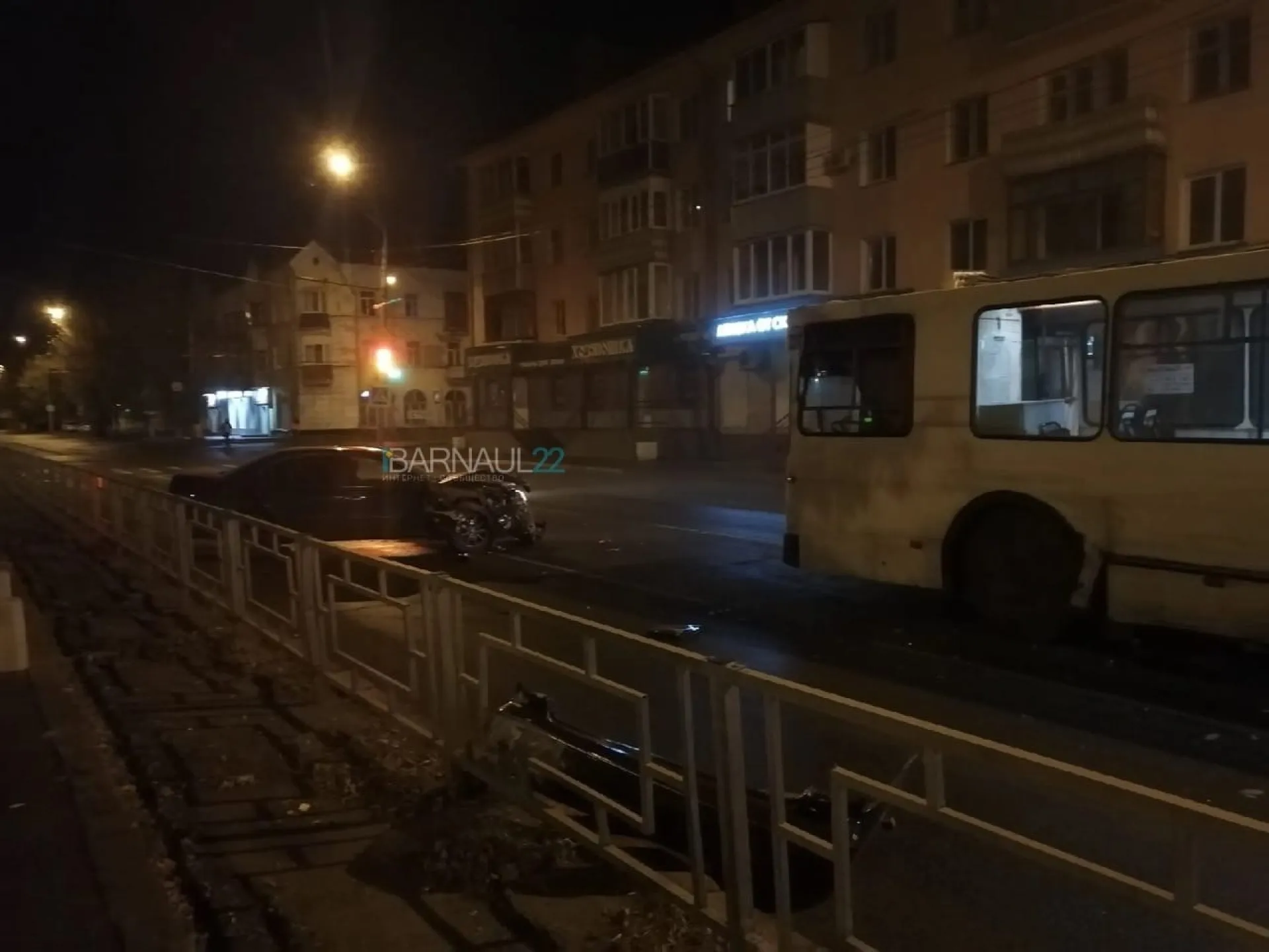 ДТП с троллейбусом произошло ранним утром в Барнауле 