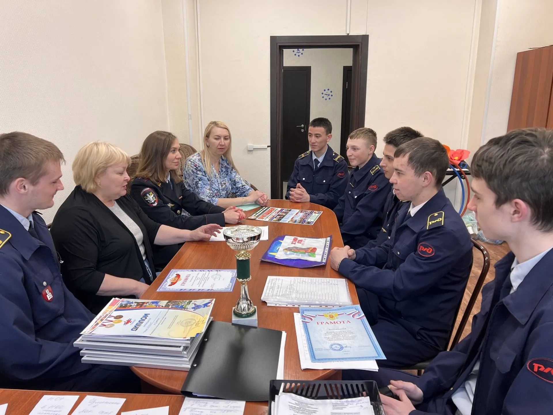 Транспортные полицейские Алтая рассказали студентам-железнодорожникам о противоправном использовании киберпространства Транспортные полицейские Алтая рассказали студентам-железнодорожникам о противоправном использовании киберпространства