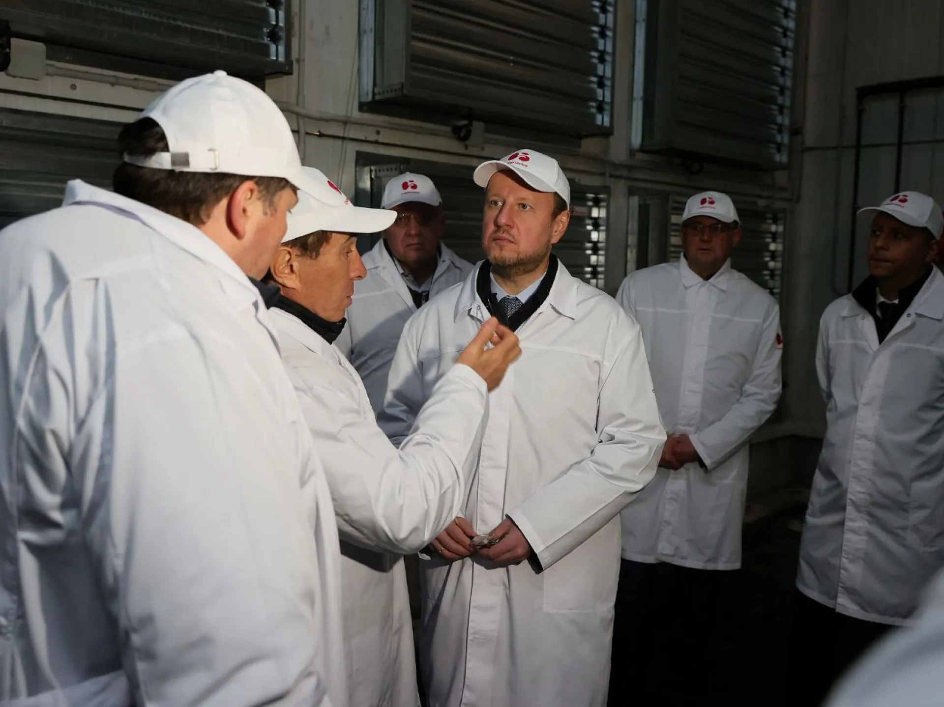 Виктор Томенко обсудил задачи развития птицеводства в Алтайском крае с основателем Группы «Черкизово»