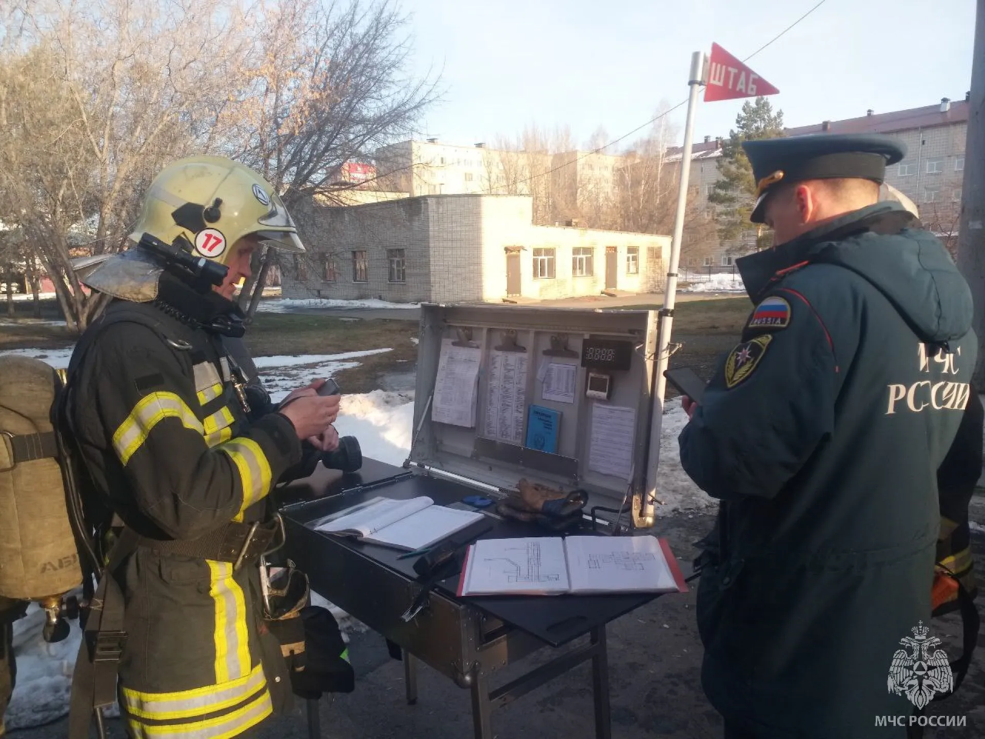 Центр охраны материнства и детства потушили в Барнауле