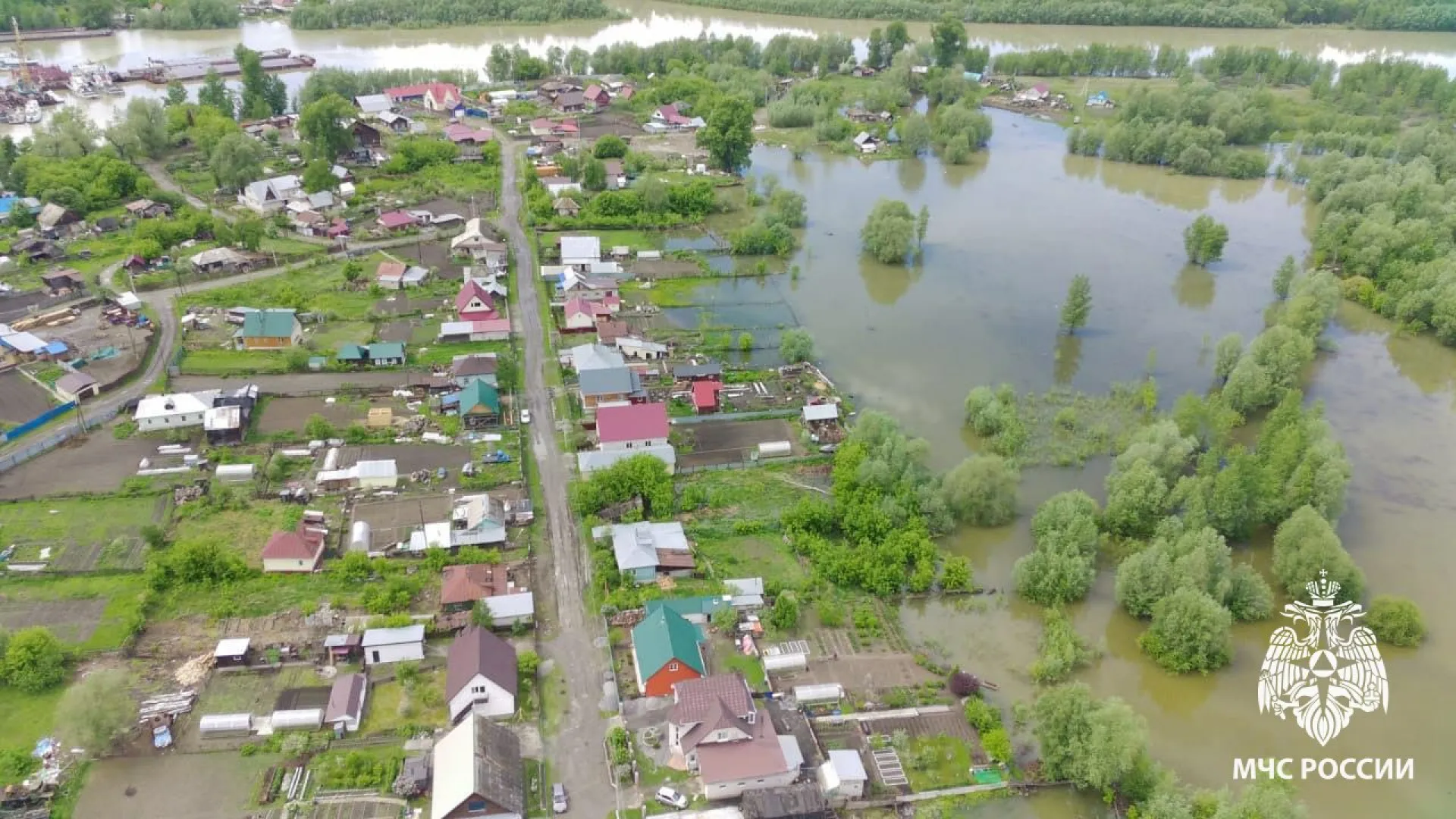 МЧС: уровень воды в Оби продолжает подниматься 