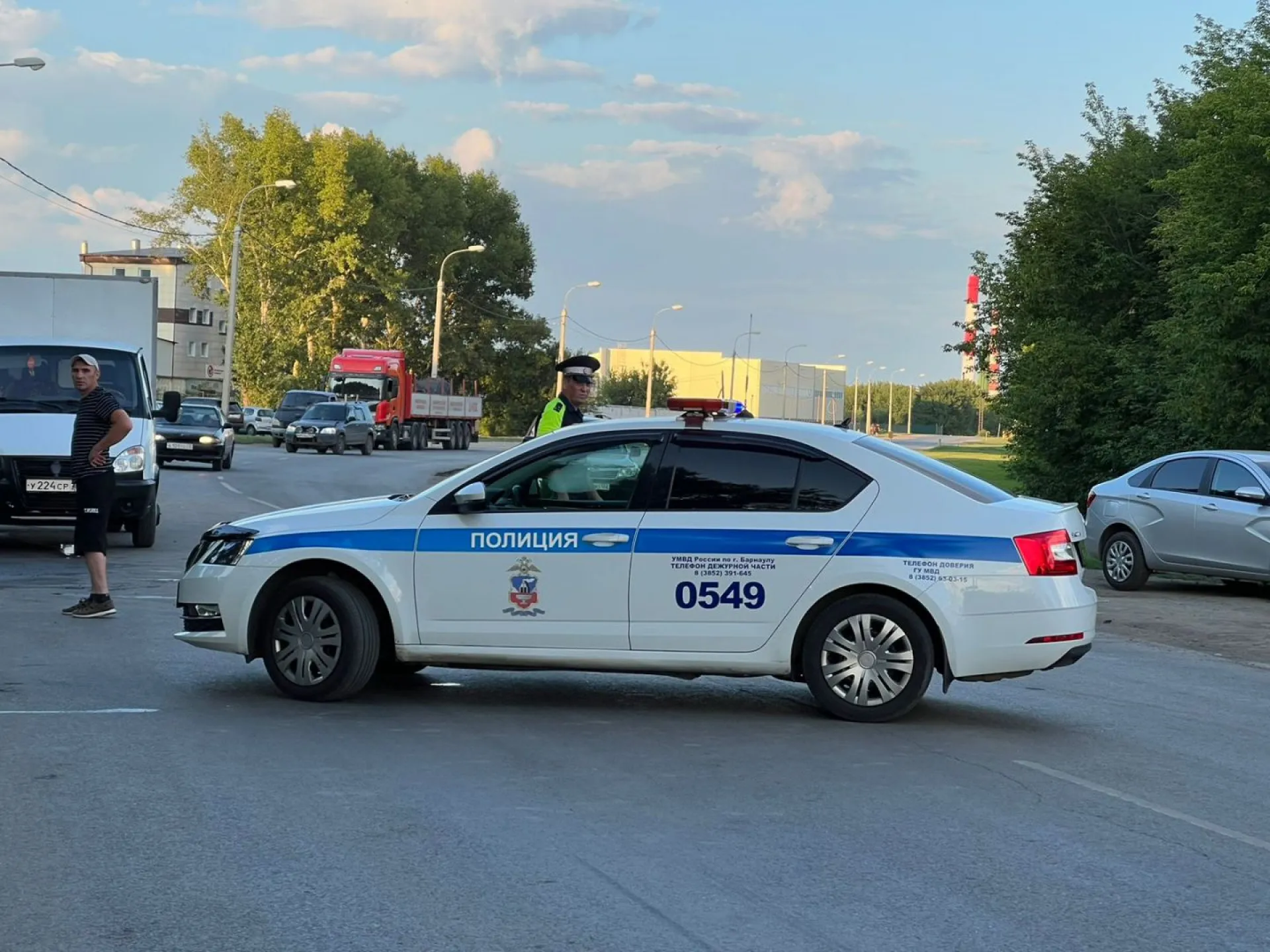Житель Мамонтовского района угнал две машины и попытался сбежать в столицу