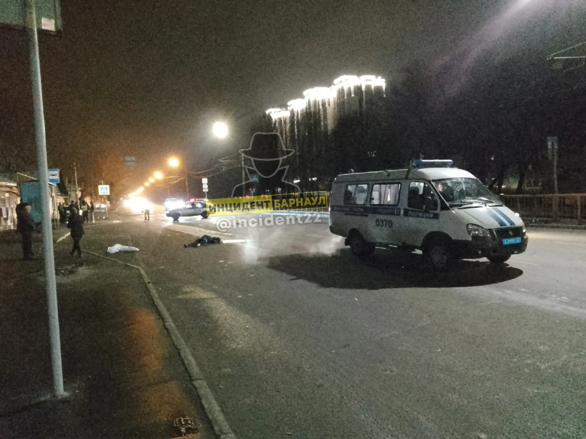 В центре Барнаула в результате ДТП погиб пешеход В центре Барнаула в результате ДТП погиб пешеход